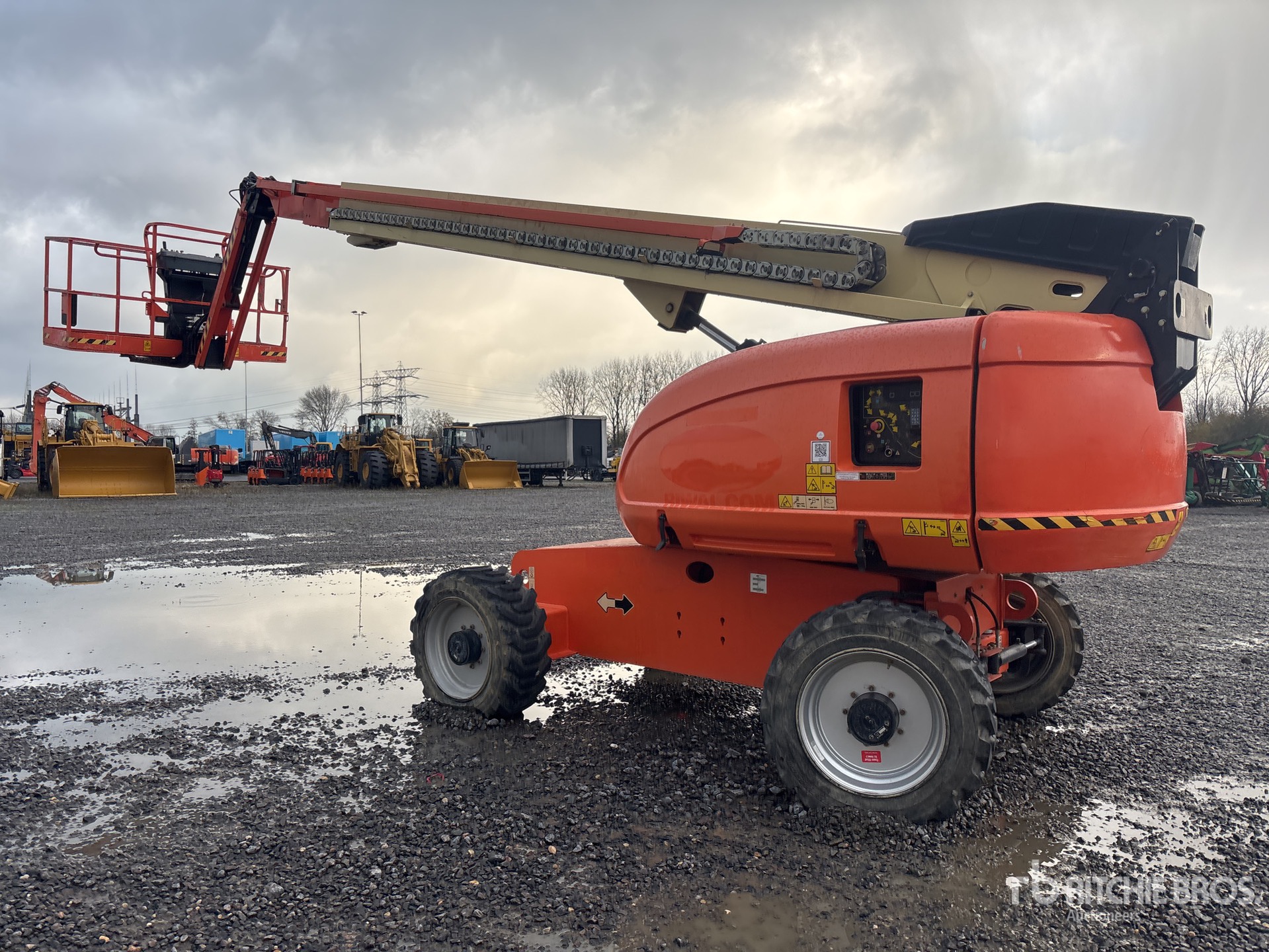 General Appearance with Picture, Right Front Corner