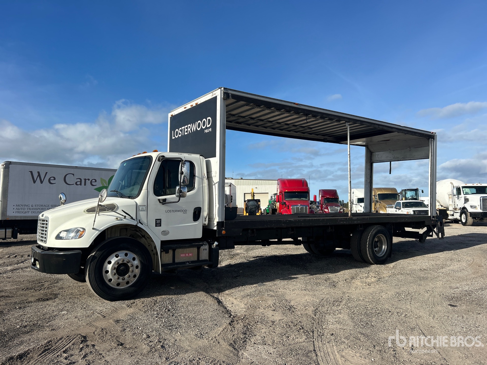 Aspect général with Image, coin avant gauche