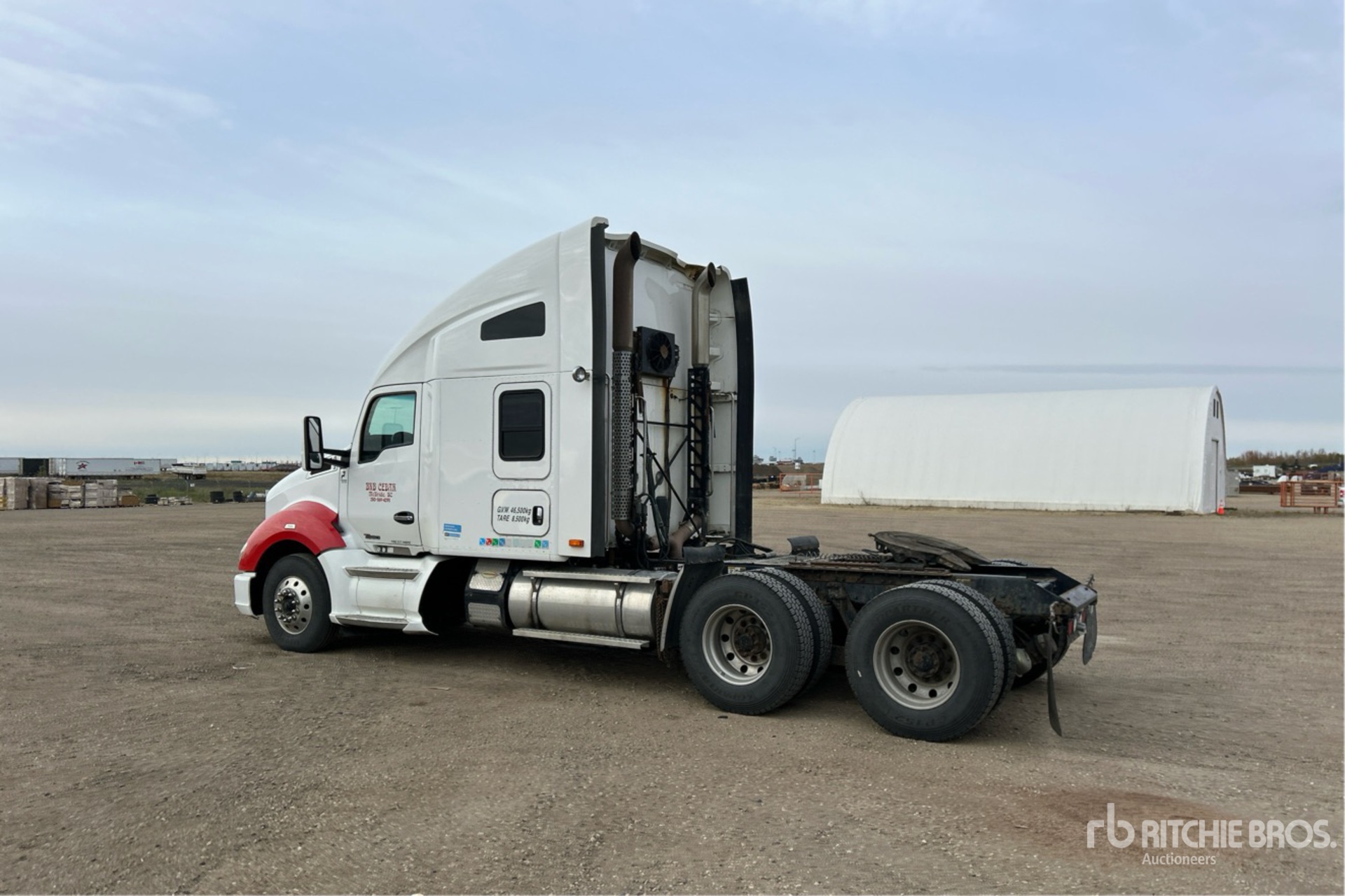 General Appearance with Picture, Left Rear Corner