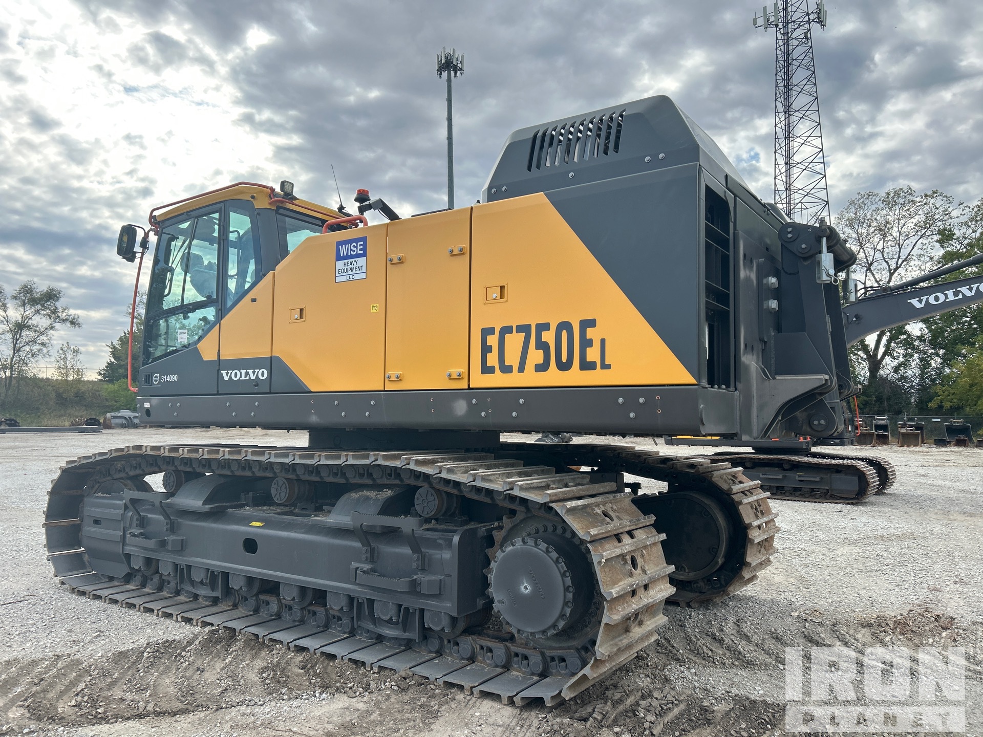 General Appearance with Foto, angolo posteriore sinistro