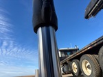 Boom with Stabilizer Cylinders