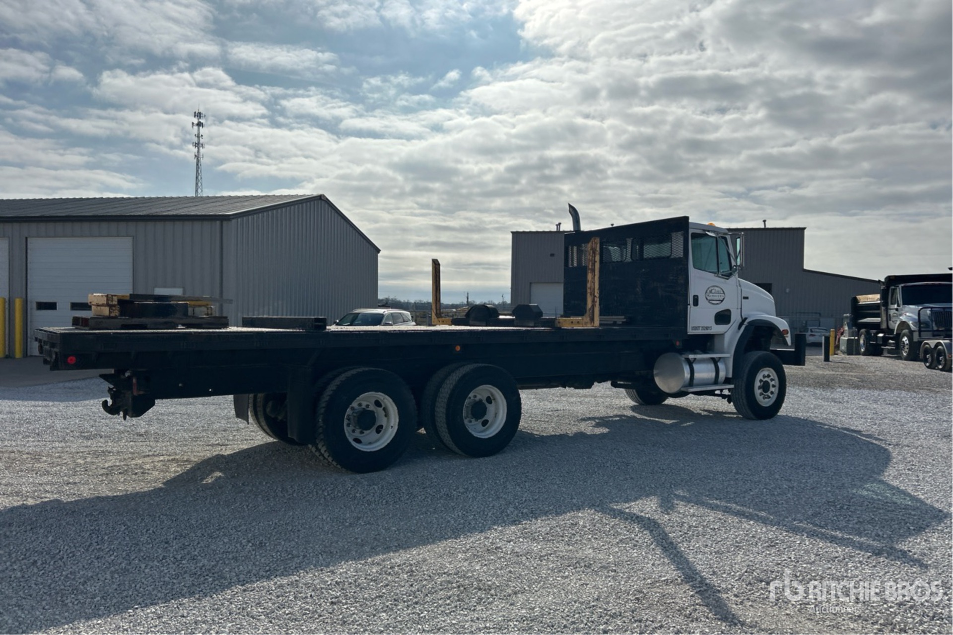 General Appearance with Imagen: esquina trasera derecha