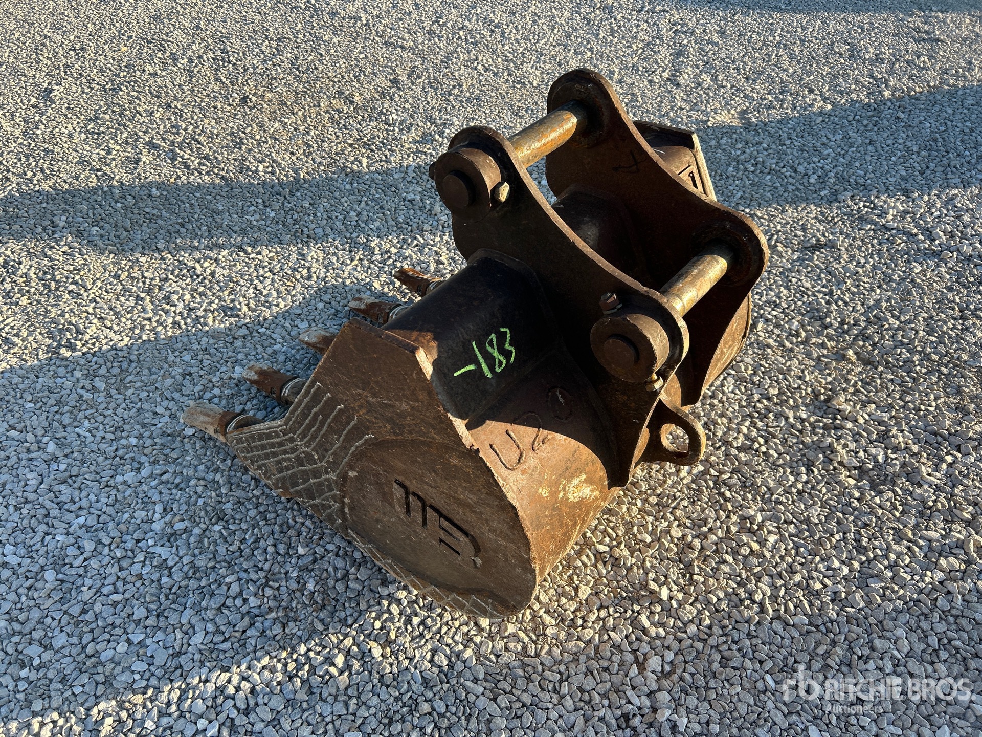 General Appearance with Imagen: esquina trasera derecha