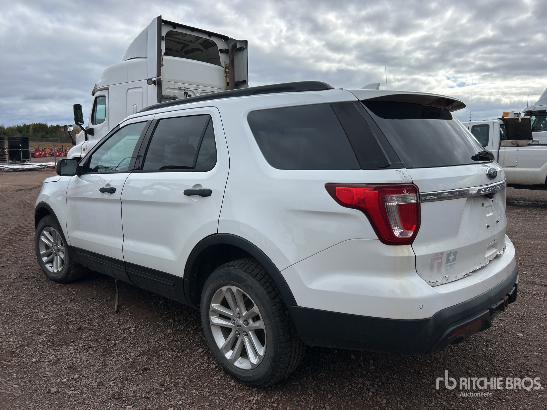 Aspect général with Image, coin arrière gauche