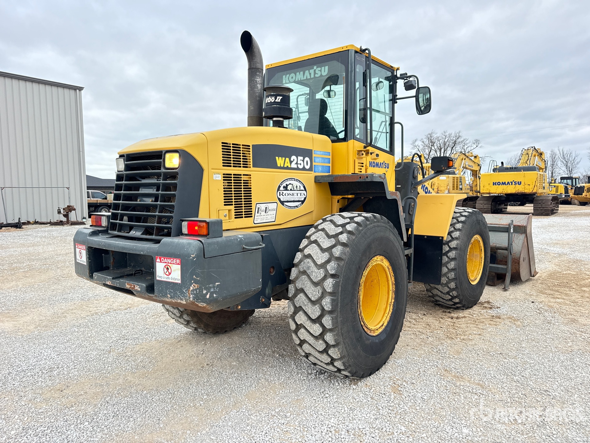 General Appearance with Picture, Right Rear Corner