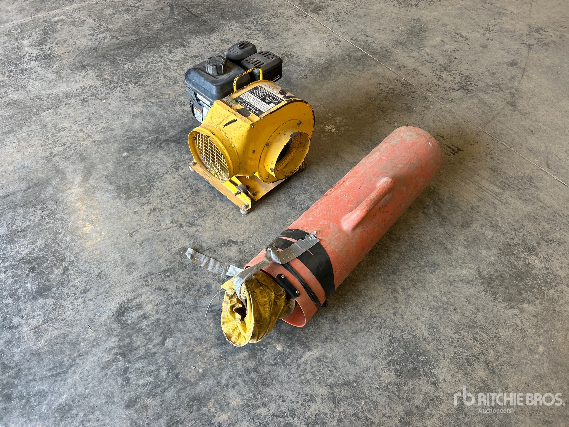 General Appearance with Zdjęcie, prawy dolny róg