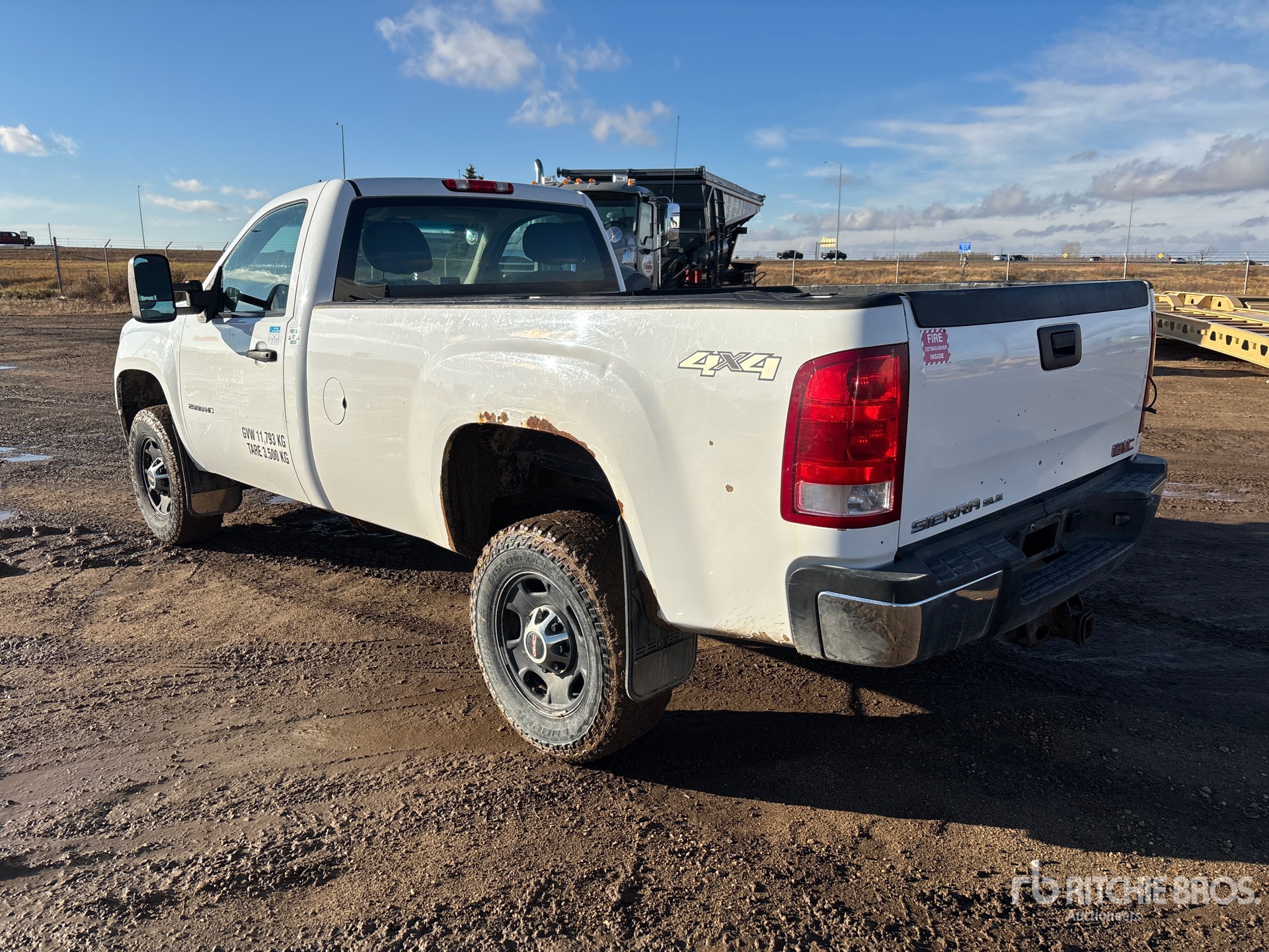 General Appearance with Picture, Left Rear Corner