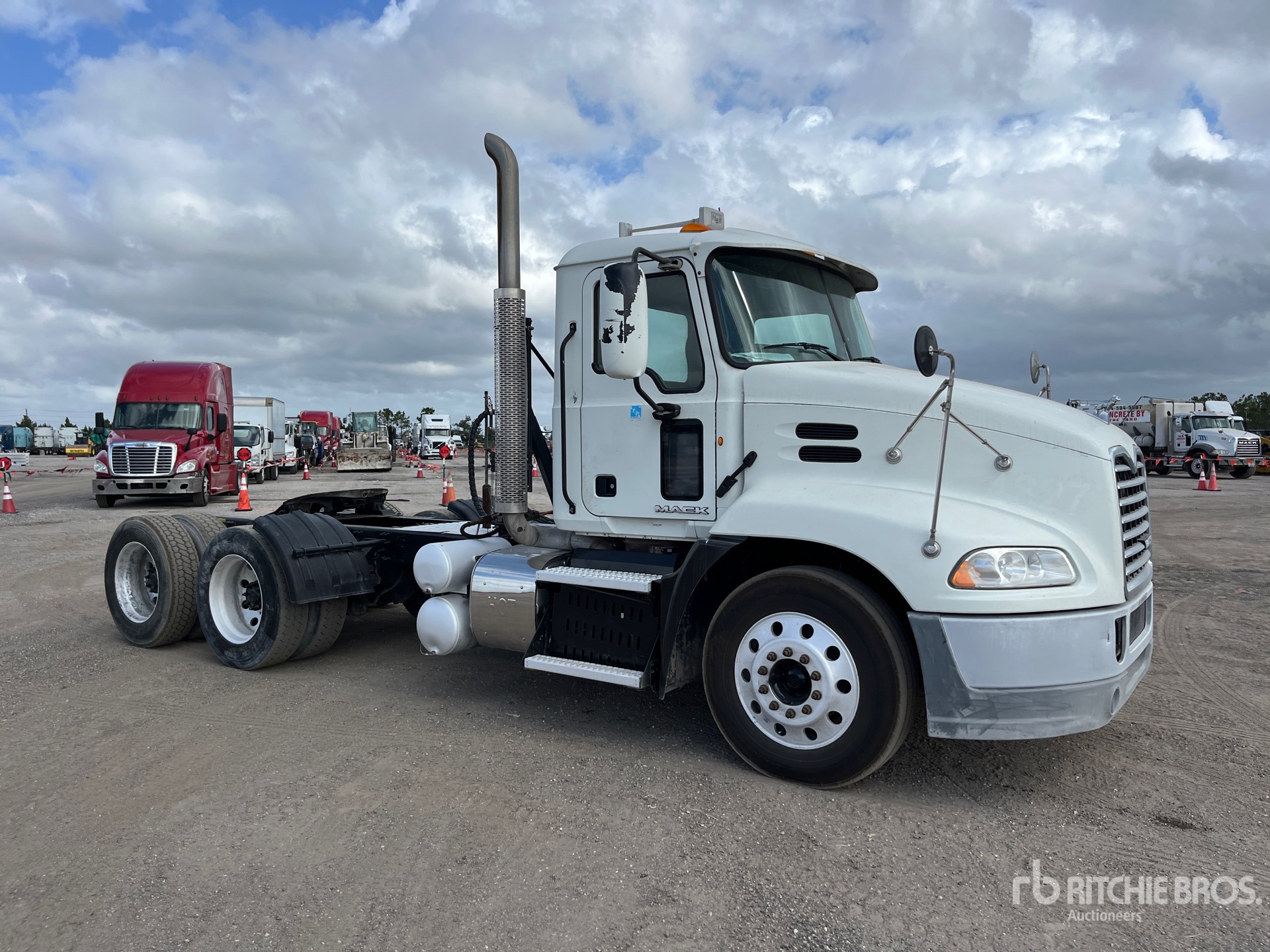 General Appearance with Imagen: esquina delantera derecha