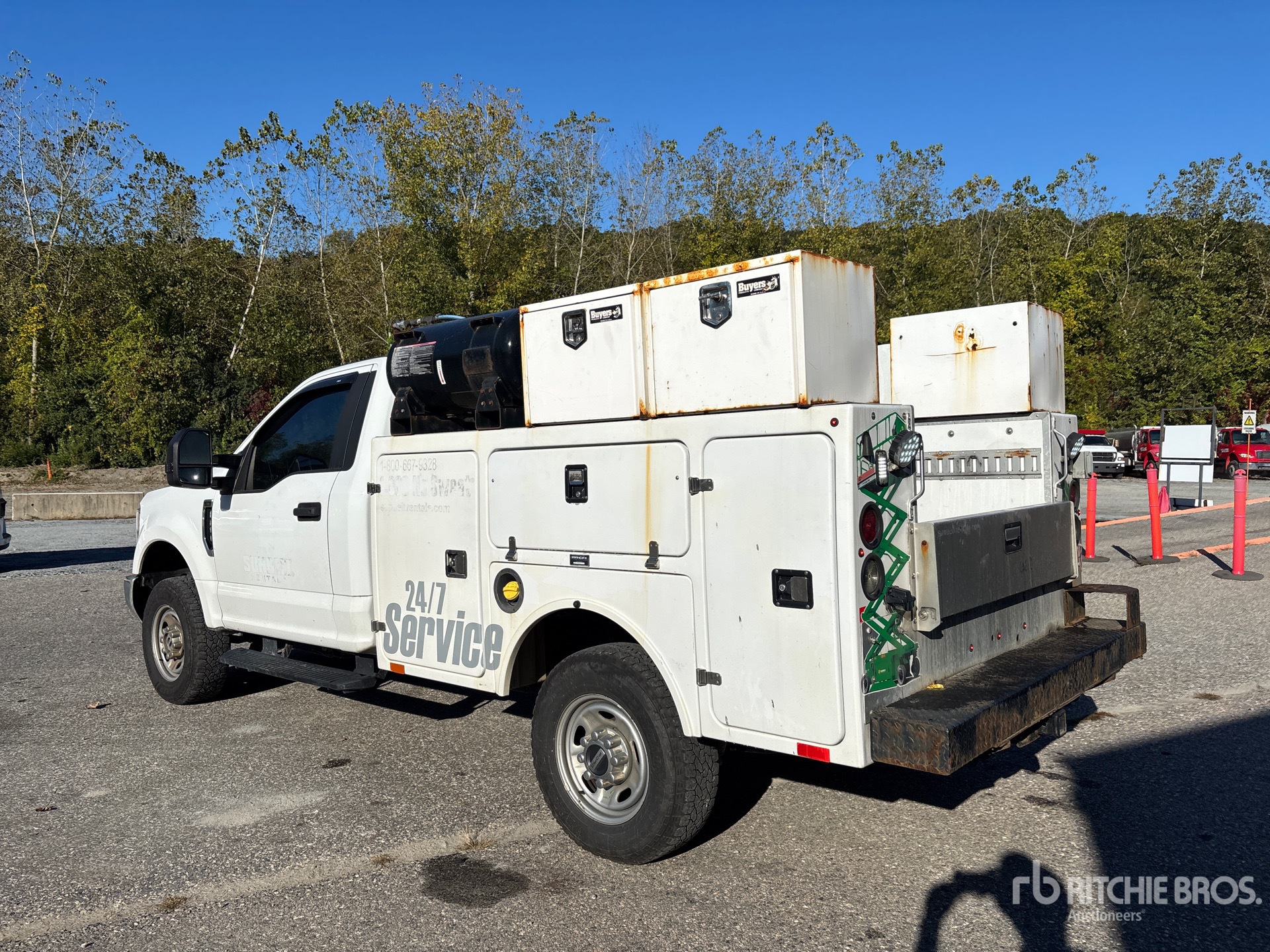 General Appearance with Picture, Left Rear Corner