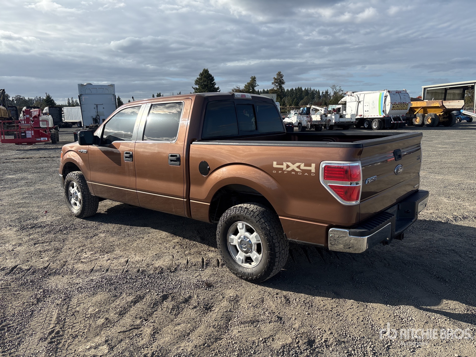 General Appearance with Picture, Left Rear Corner