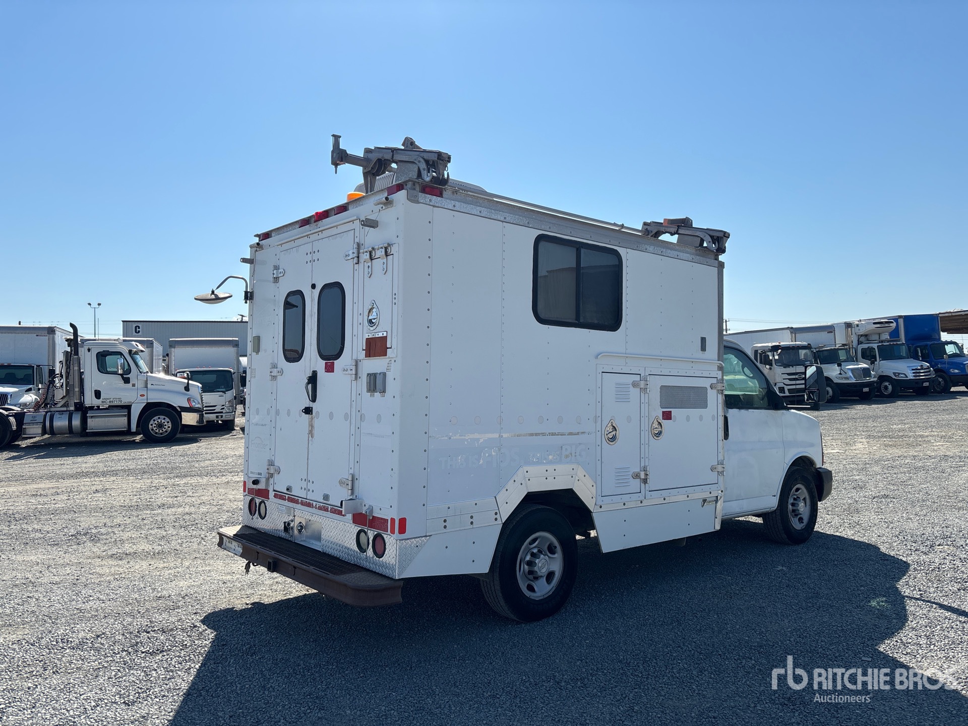 General Appearance with Picture, Right Rear Corner