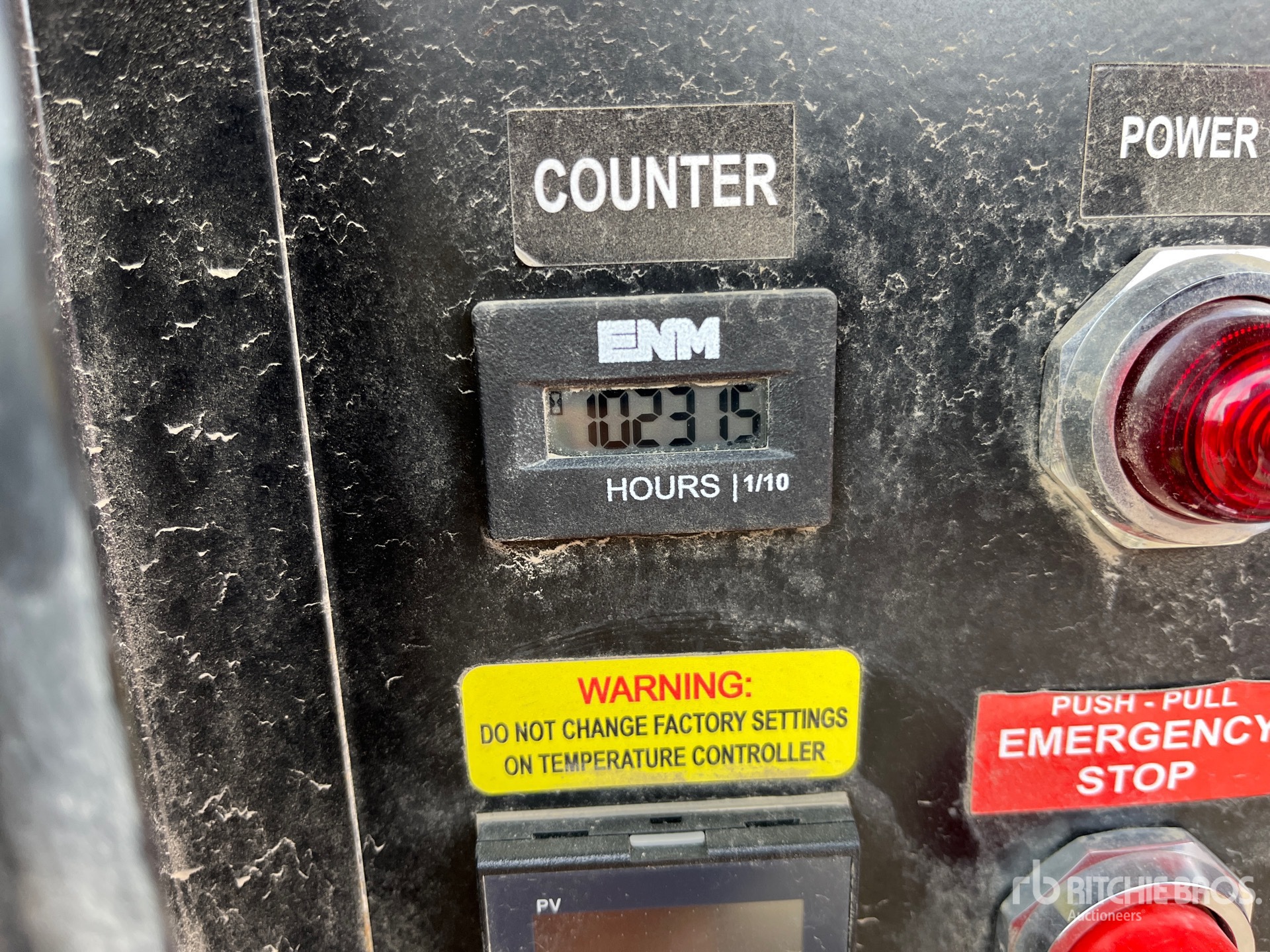 General Appearance with Hour Meter / Odometer