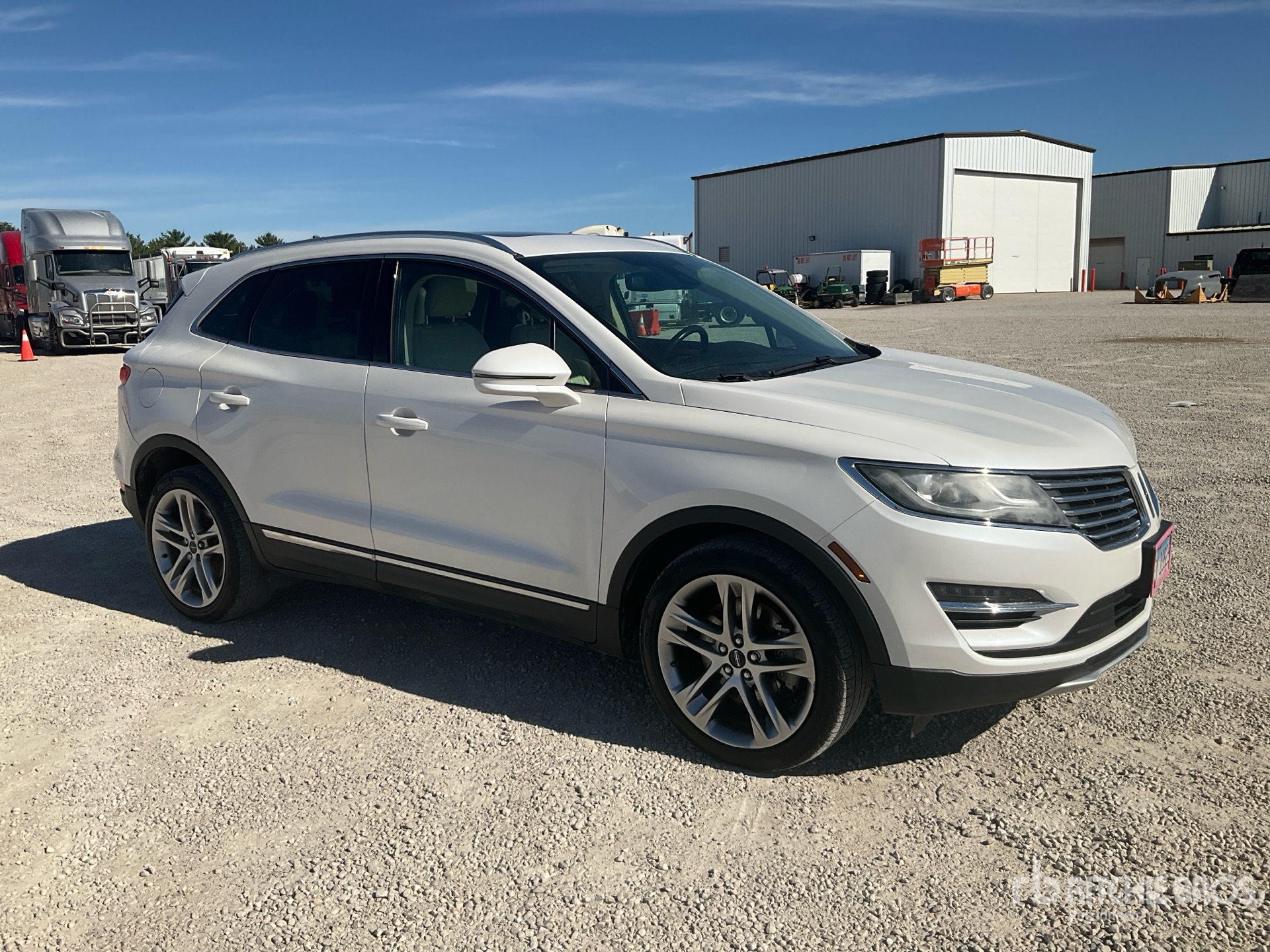 General Appearance with Picture, Right Front Corner