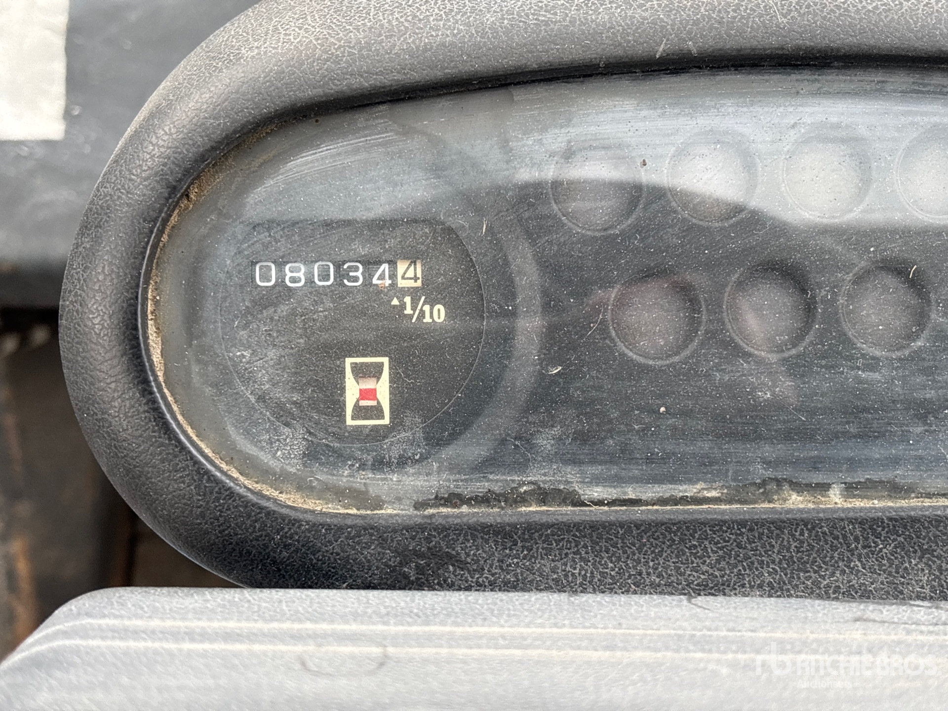 General Appearance with Hour Meter / Odometer