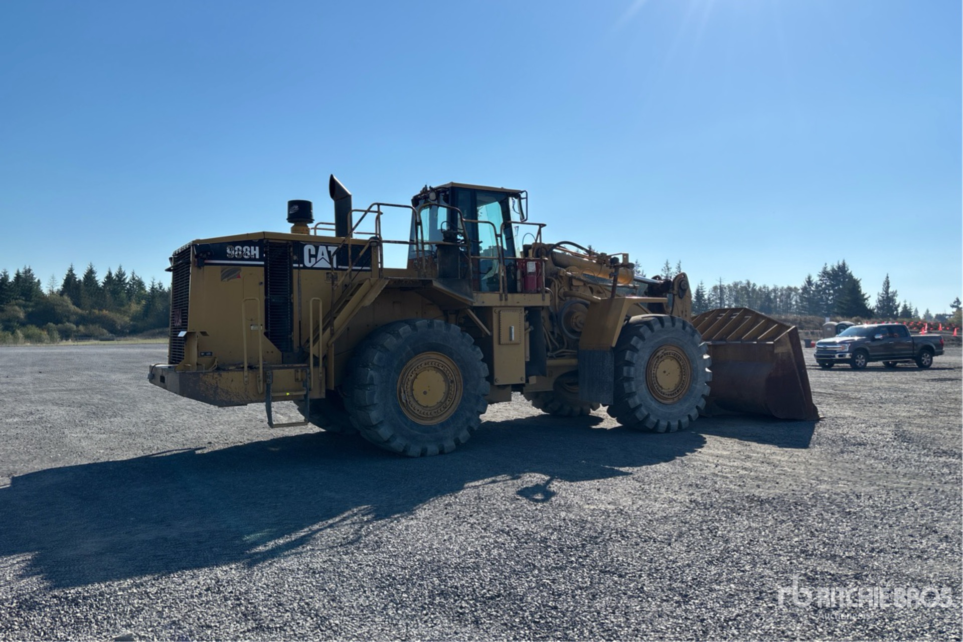 General Appearance with Picture, Right Rear Corner