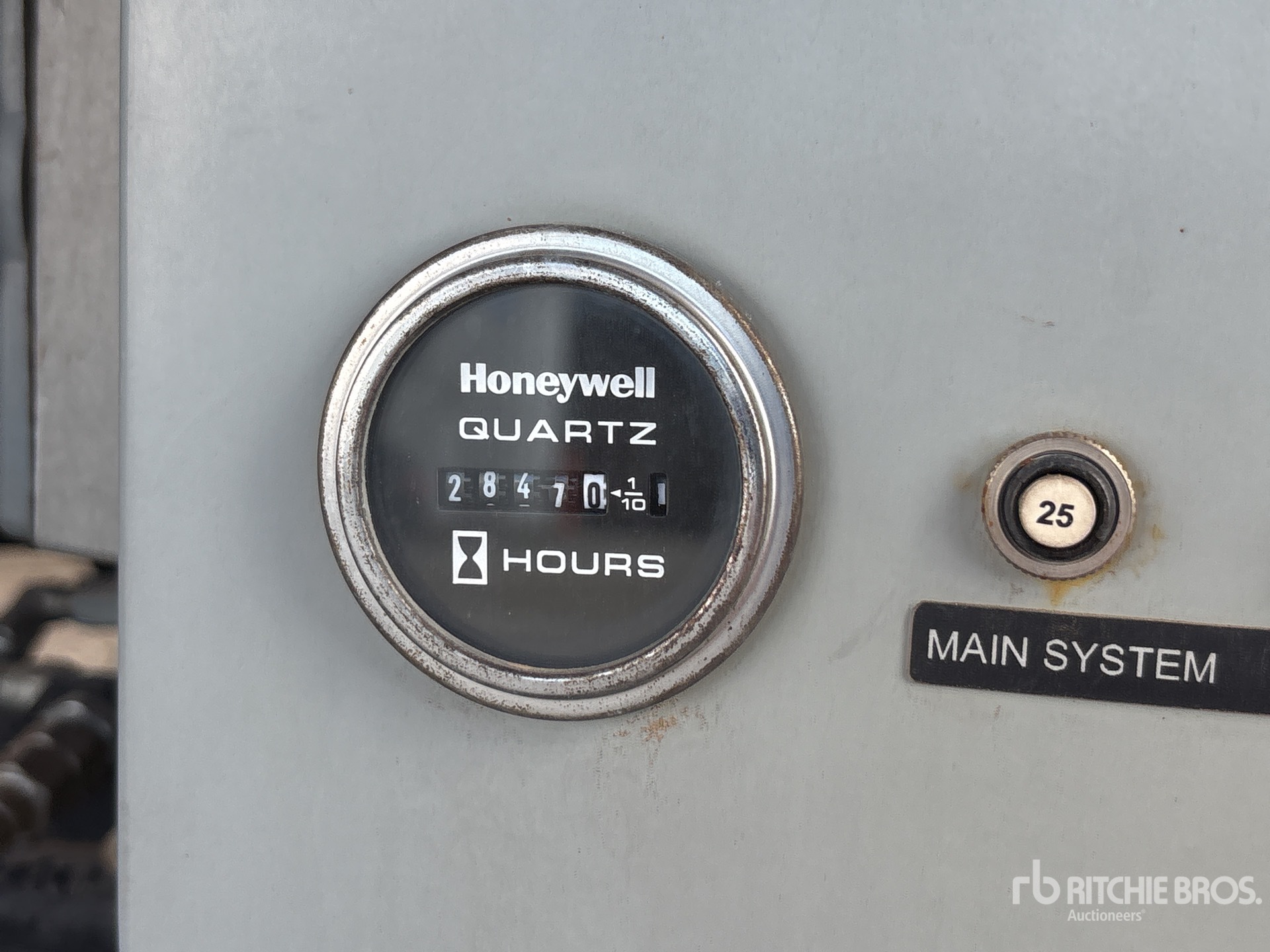General Appearance with Hour Meter / Odometer
