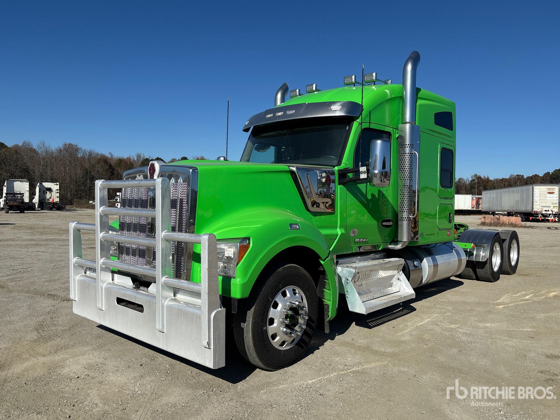 General Appearance with Picture, Left Front Corner