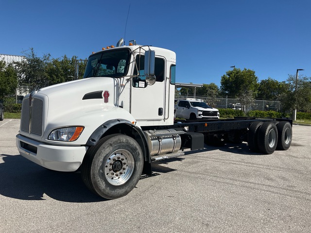 2024 Kenworth T370 6x4 Cab and Chassis 2024 Kenworth T370 6x4 Cab and Chassis
