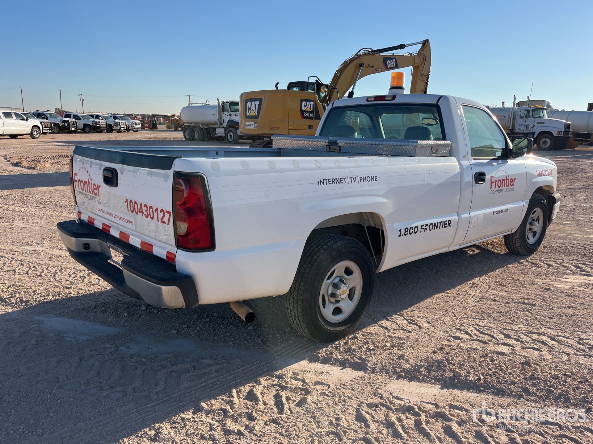 General Appearance with Picture, Right Rear Corner
