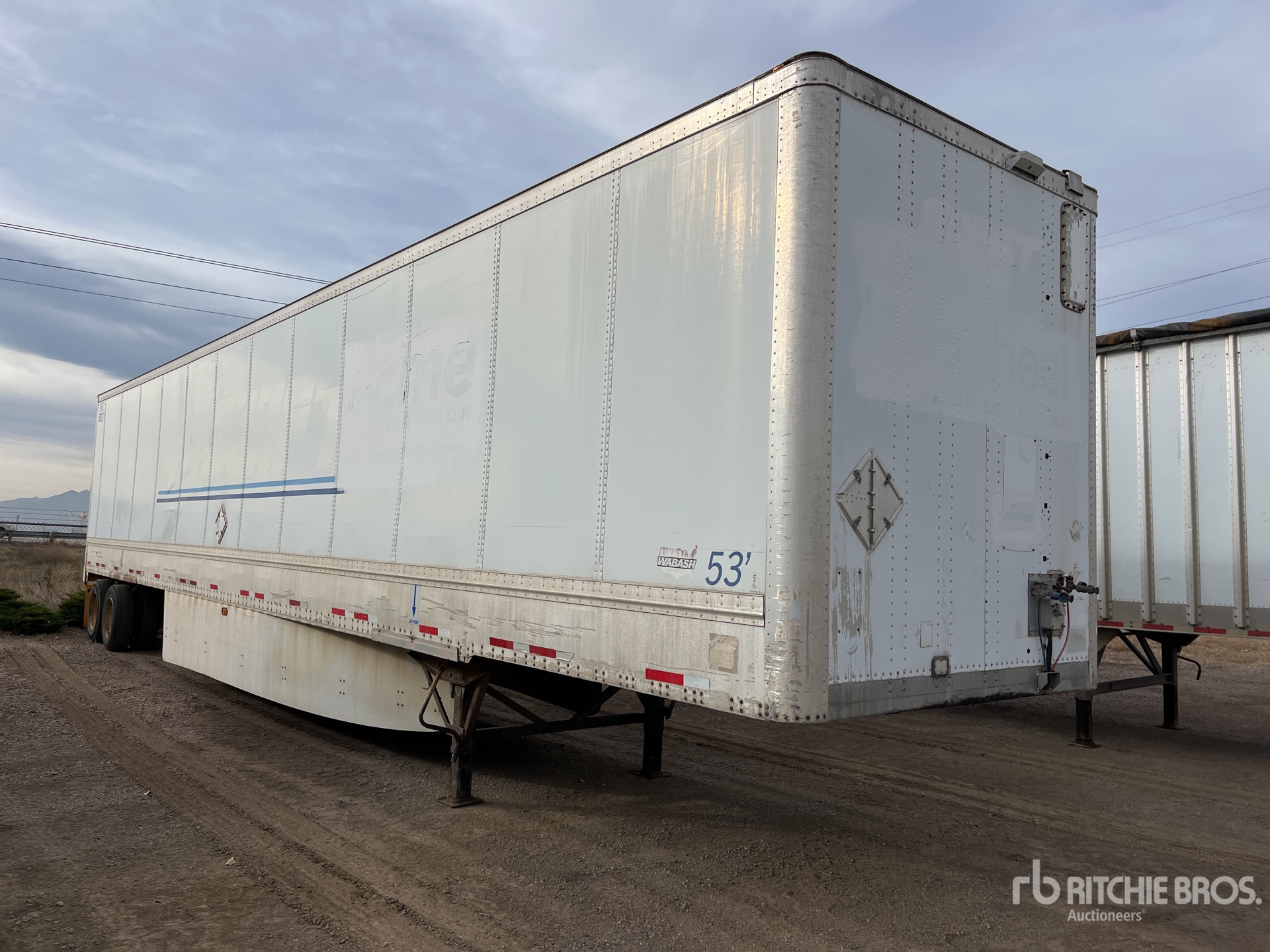 Aspect général with Image, coin avant droit