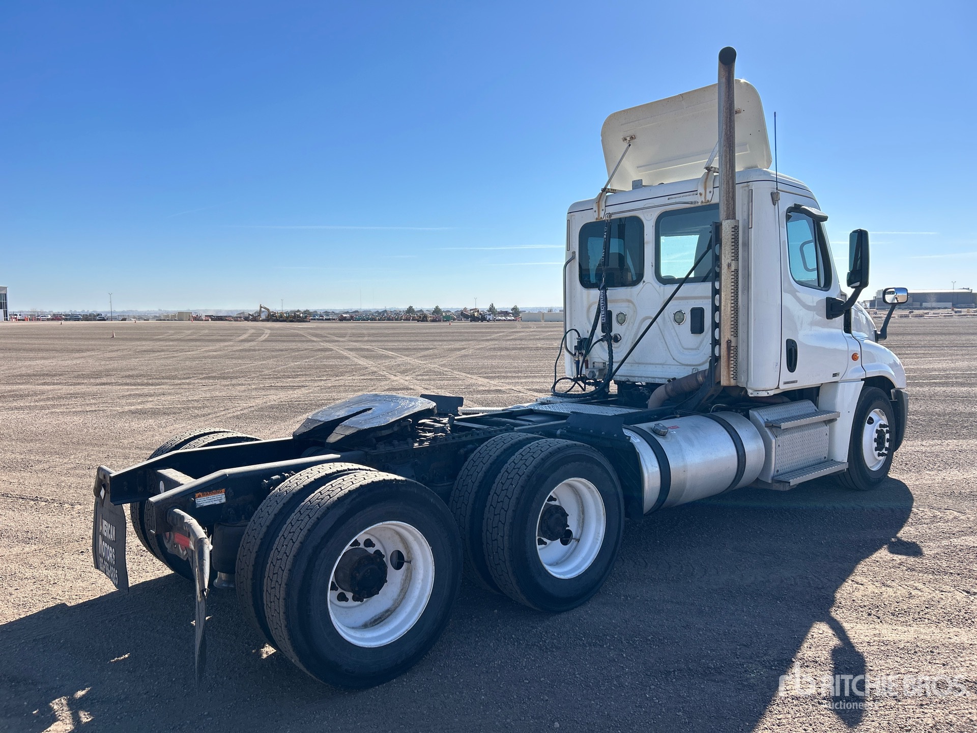 Aspect général with Image, coin arrière droit