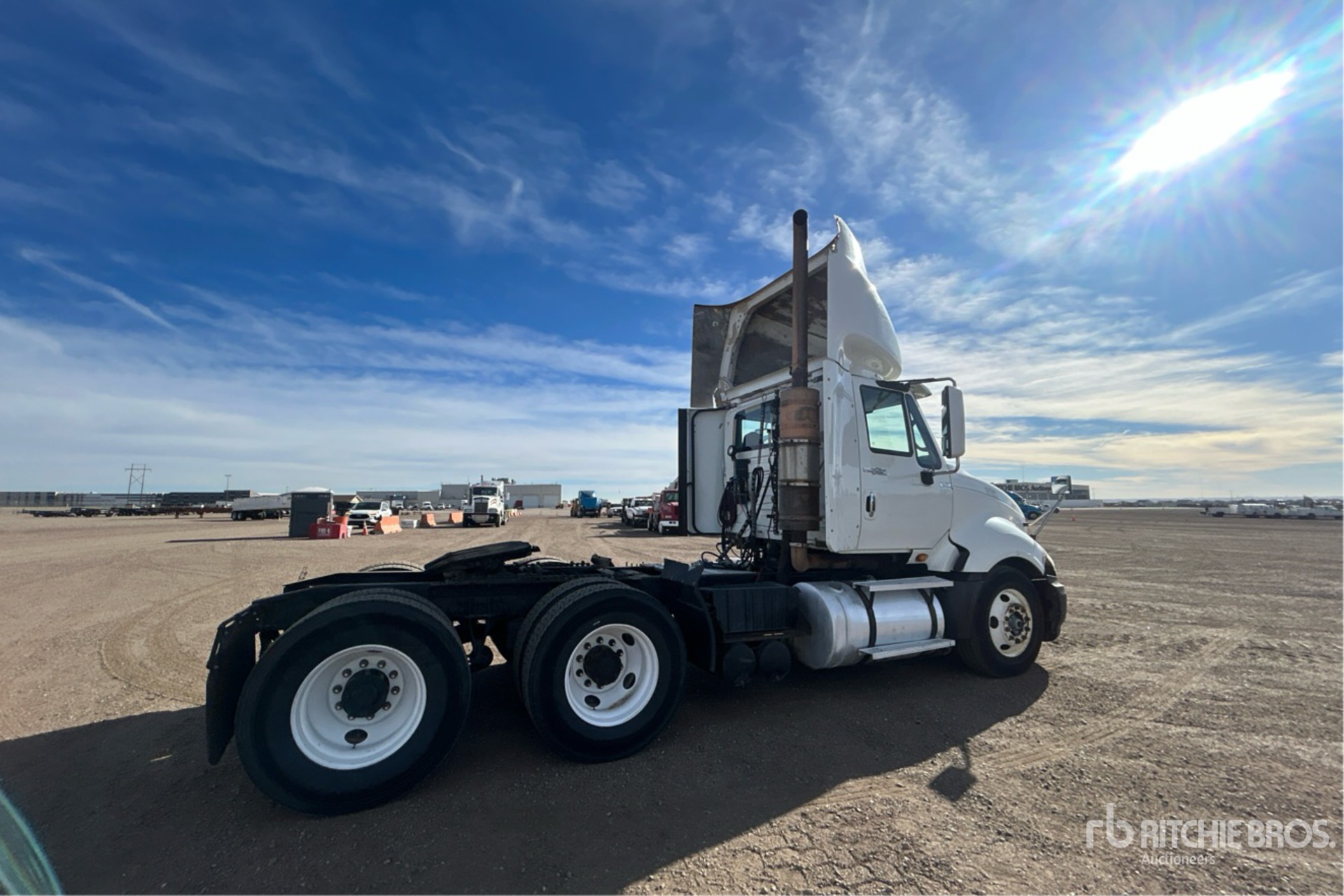 General Appearance with Bild, Ecke hinten rechts