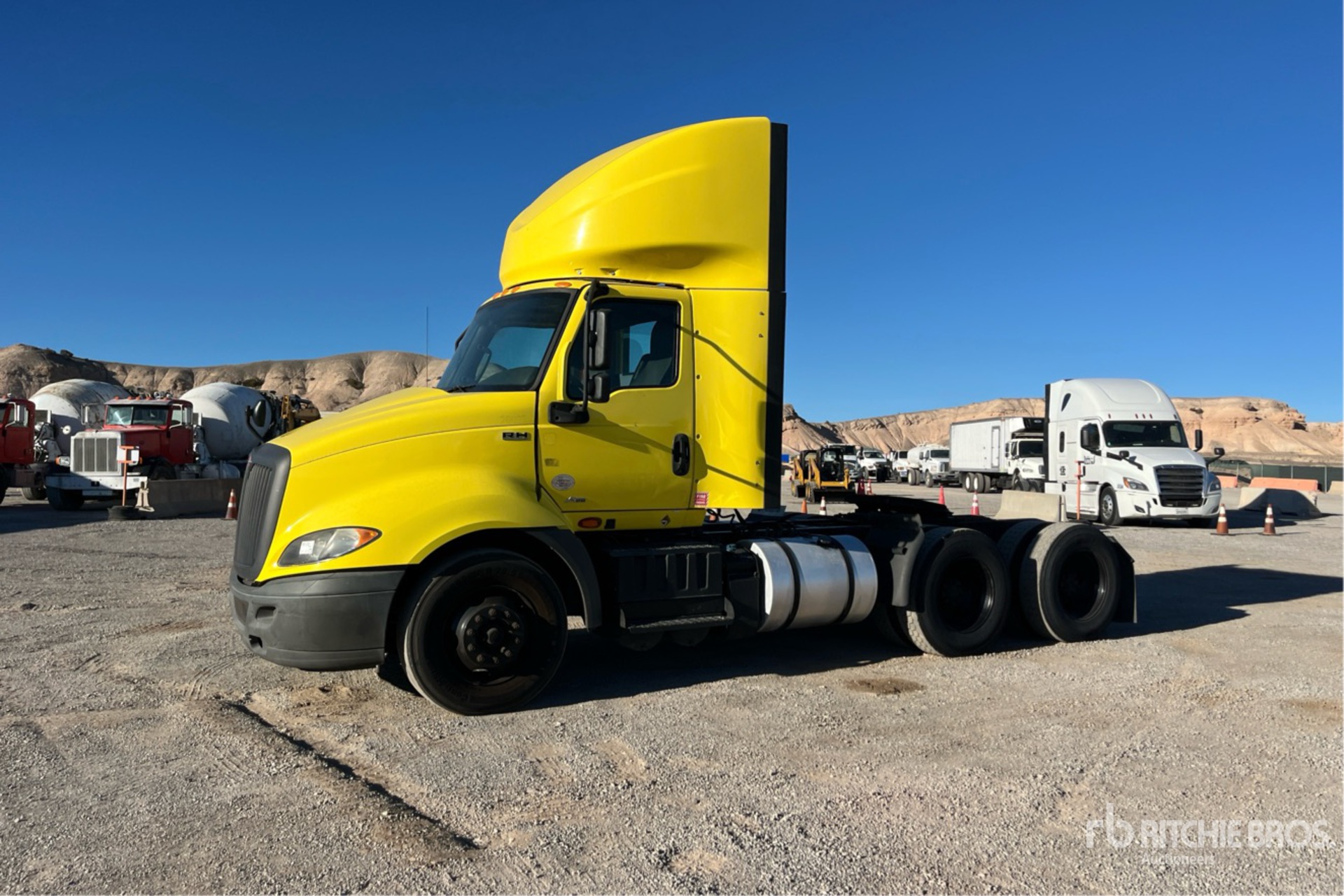 General Appearance with Picture, Left Front Corner