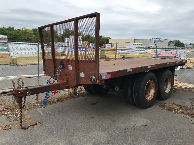1989 Mynatt T/A Flatbed Pup Trailer