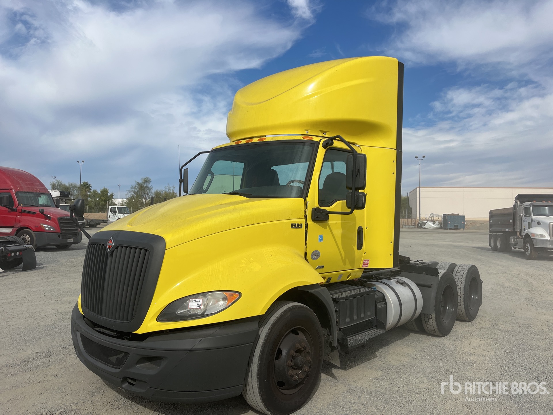 General Appearance with Image, coin avant gauche