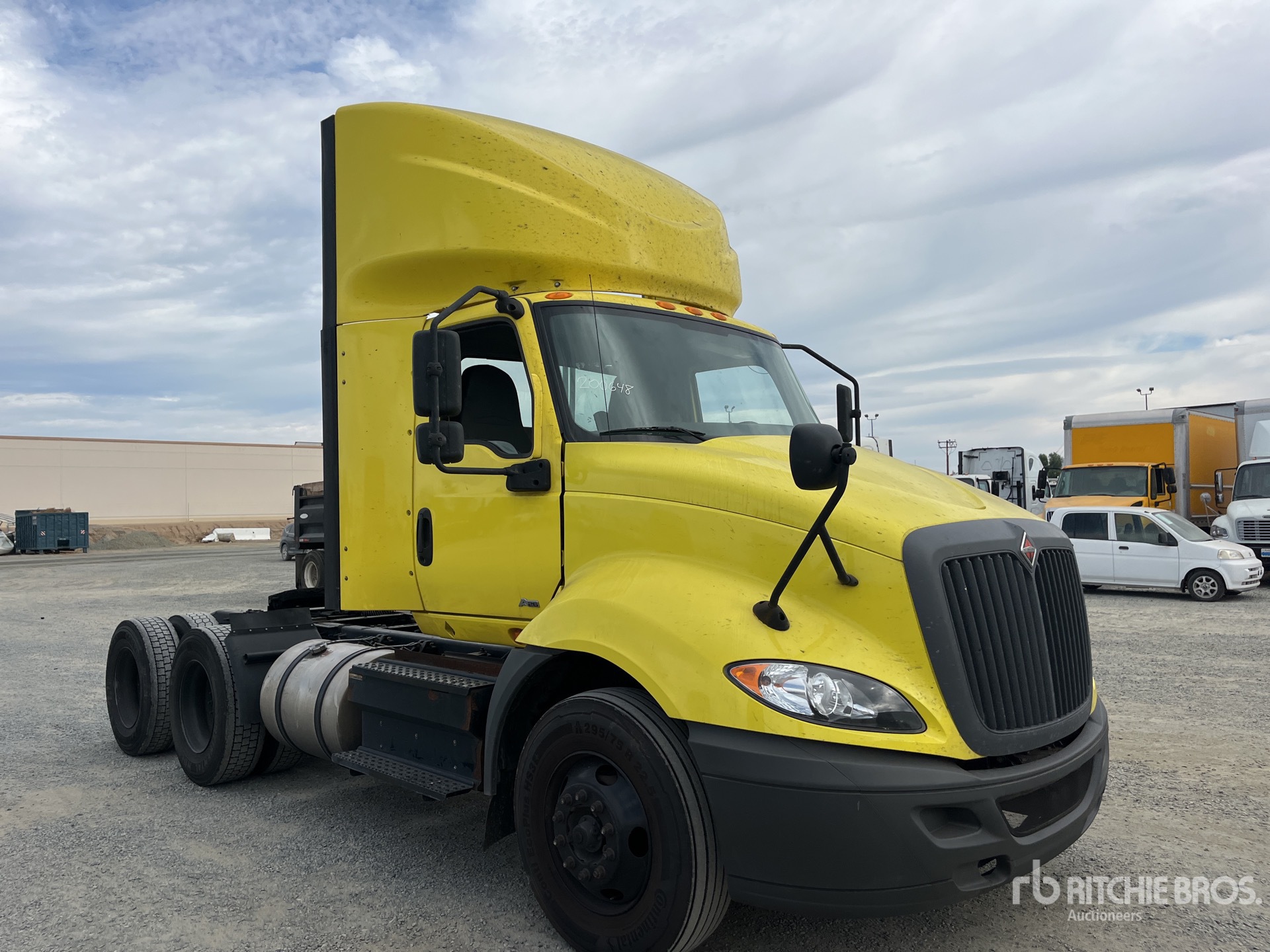 General Appearance with Image, coin avant droit