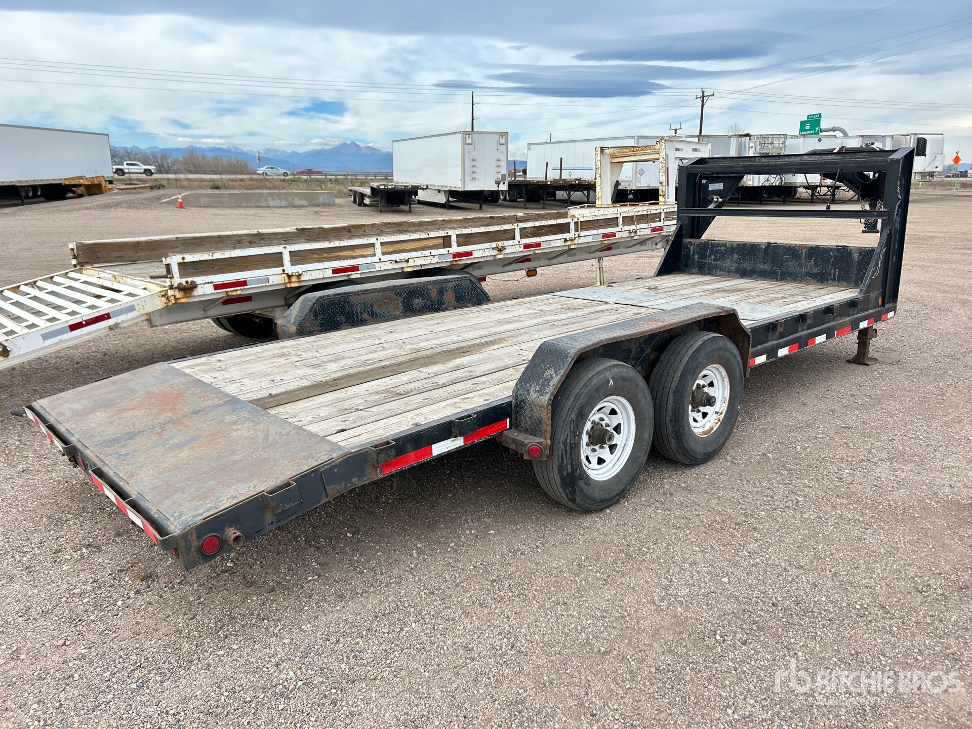 General Appearance with Zdjęcie, prawy dolny róg