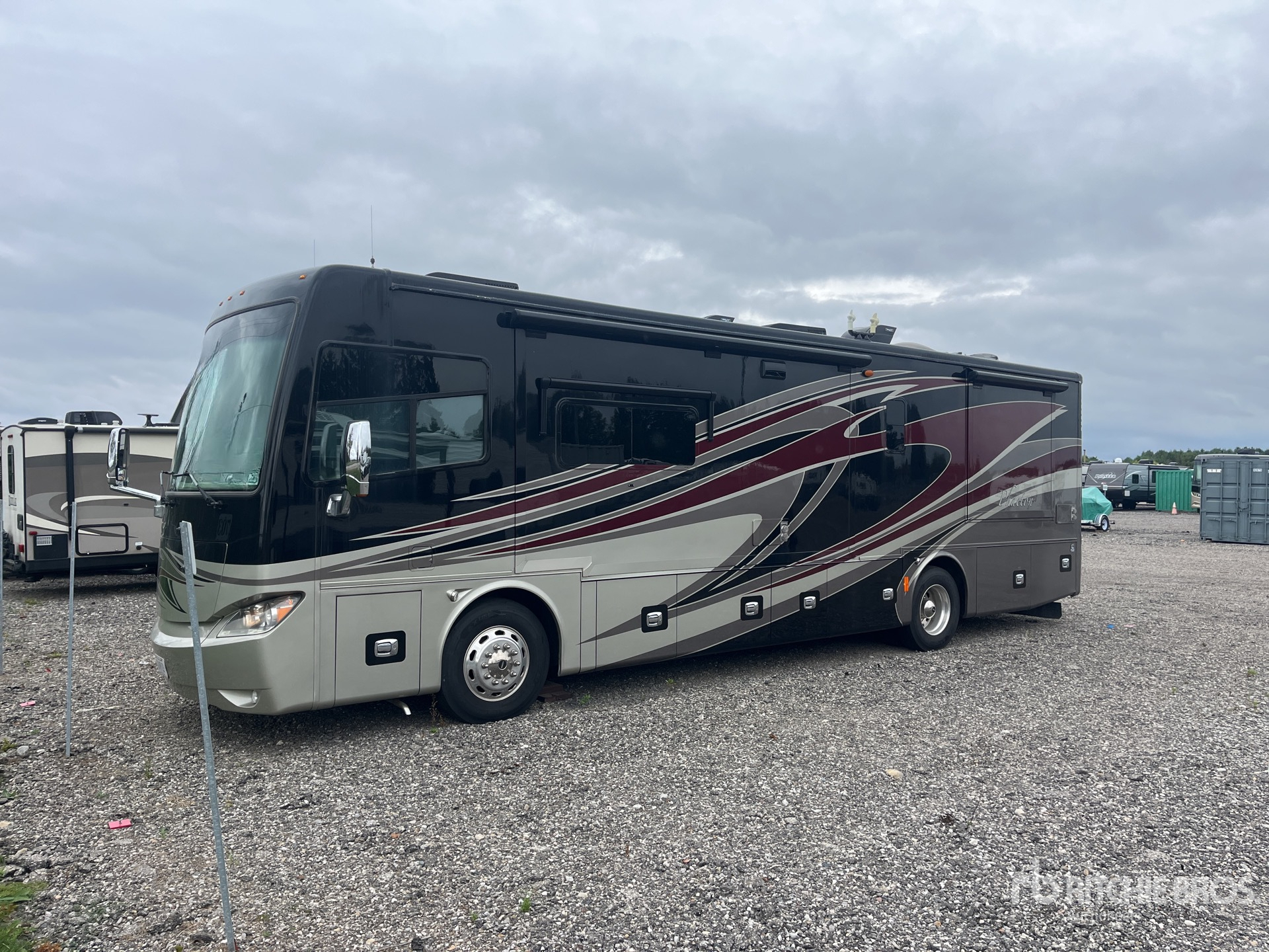 General Appearance with Featured Photo