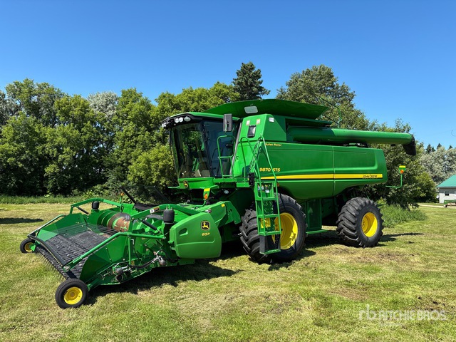 John Deere 9870 Combine Harvester