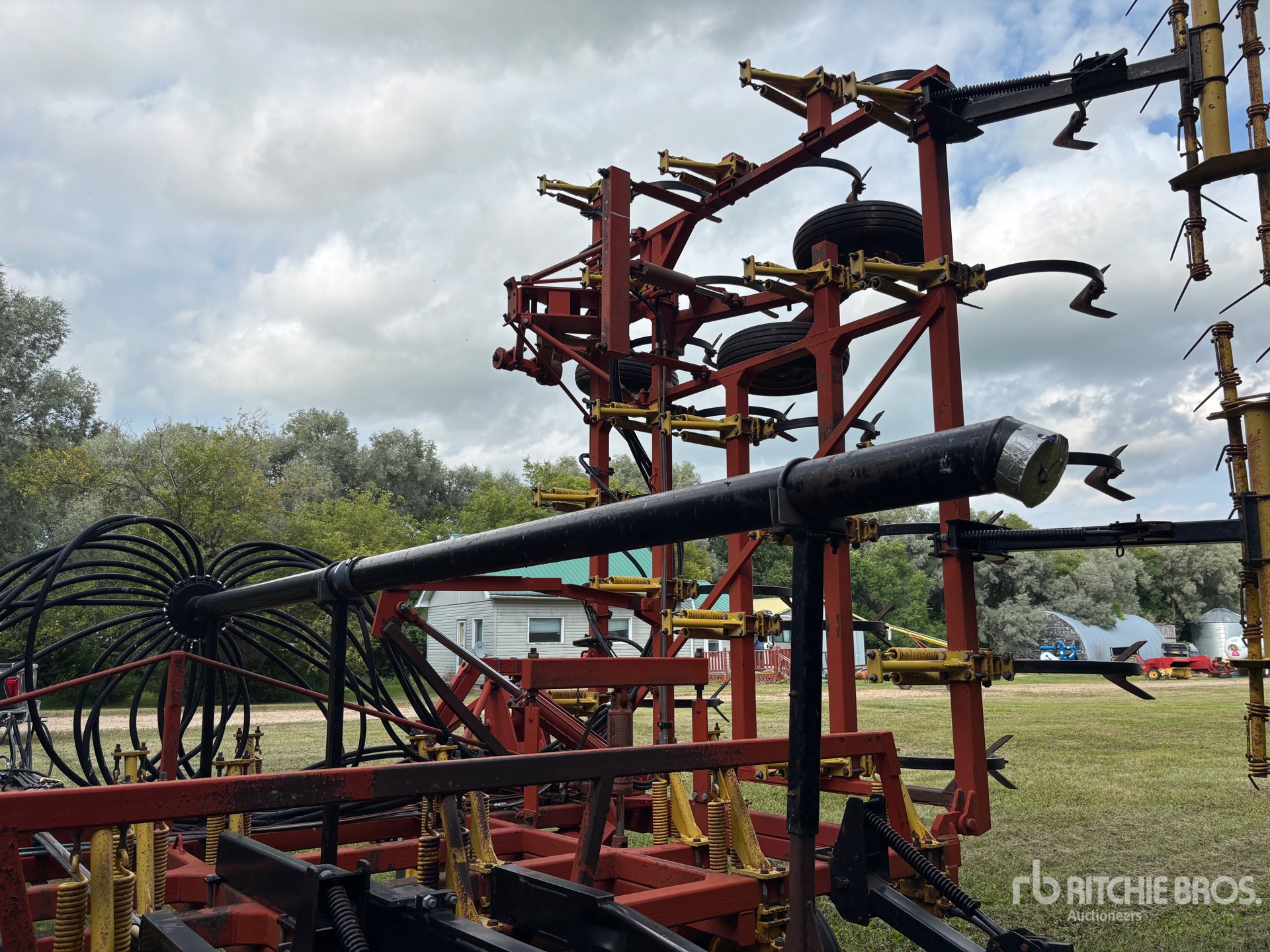 Bourgault 8800