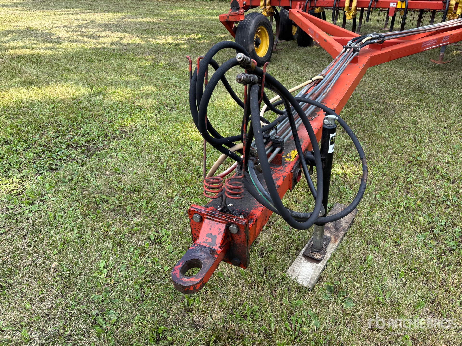 Bourgault 8800