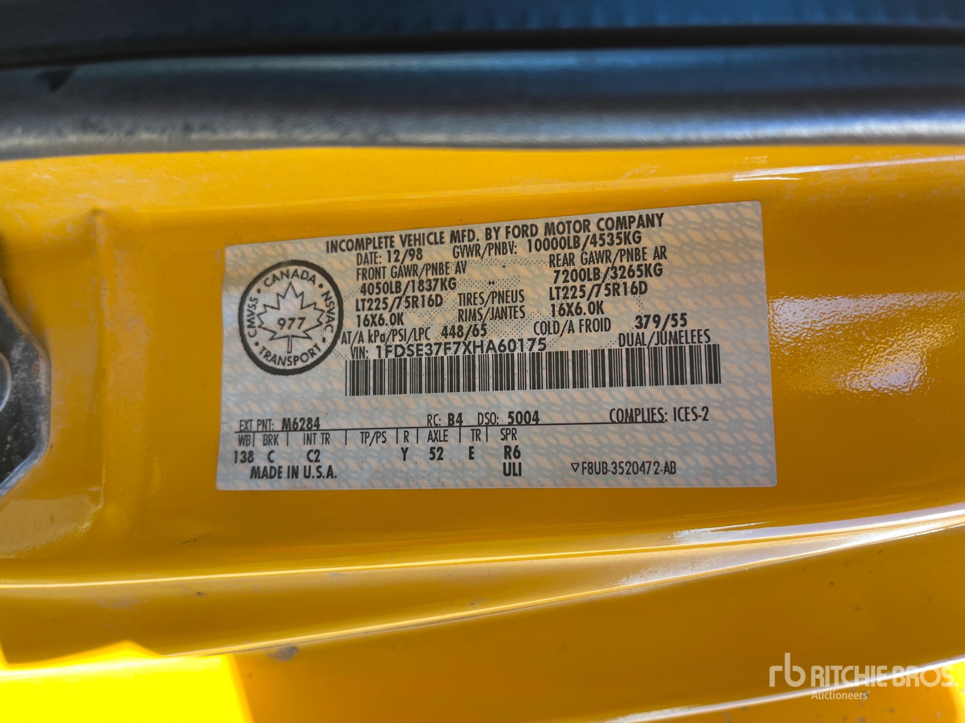 General Appearance with Numéro de série/Numéro d'identification du véhicule automobile