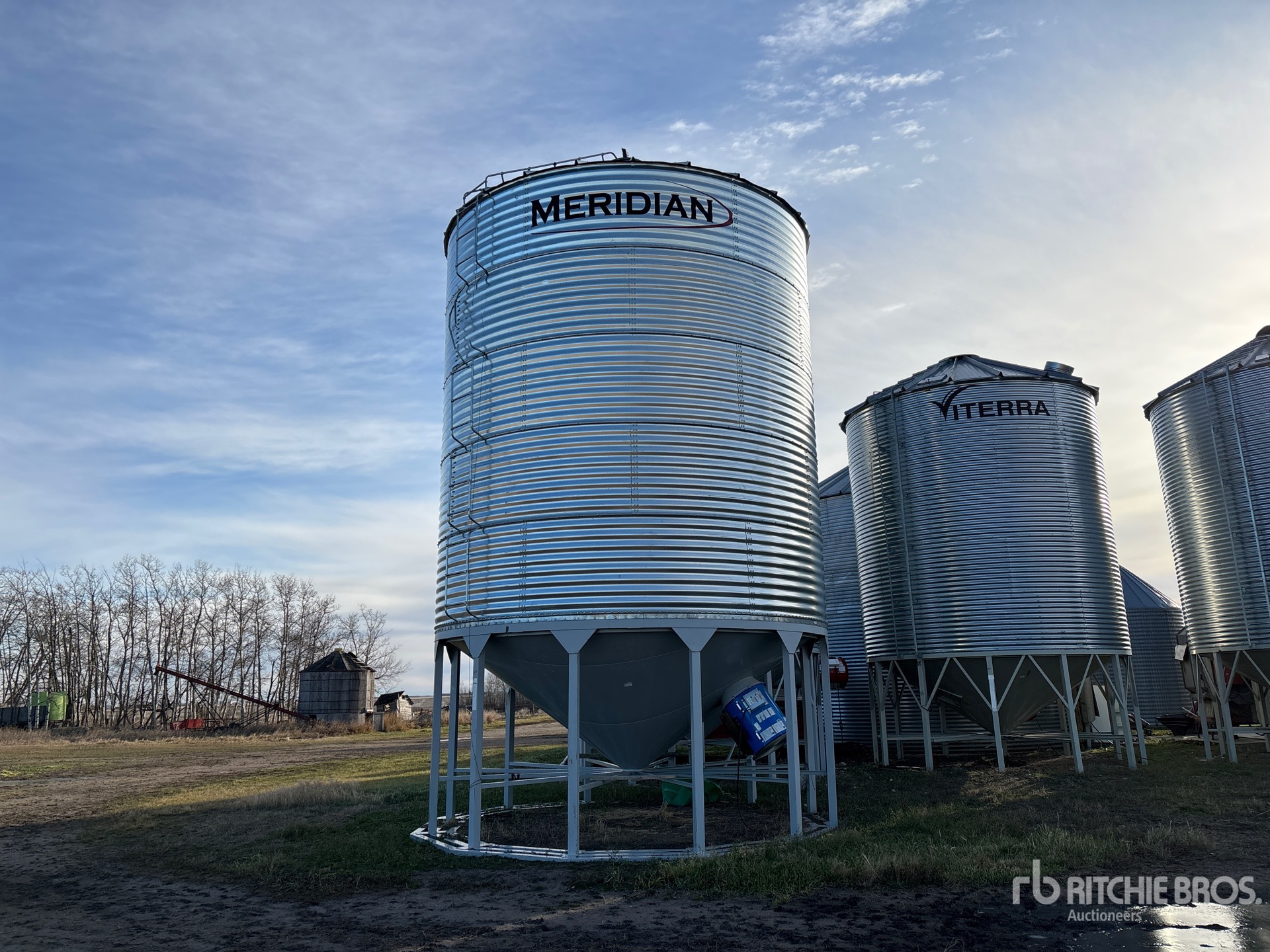 General Appearance with Image, coin avant gauche