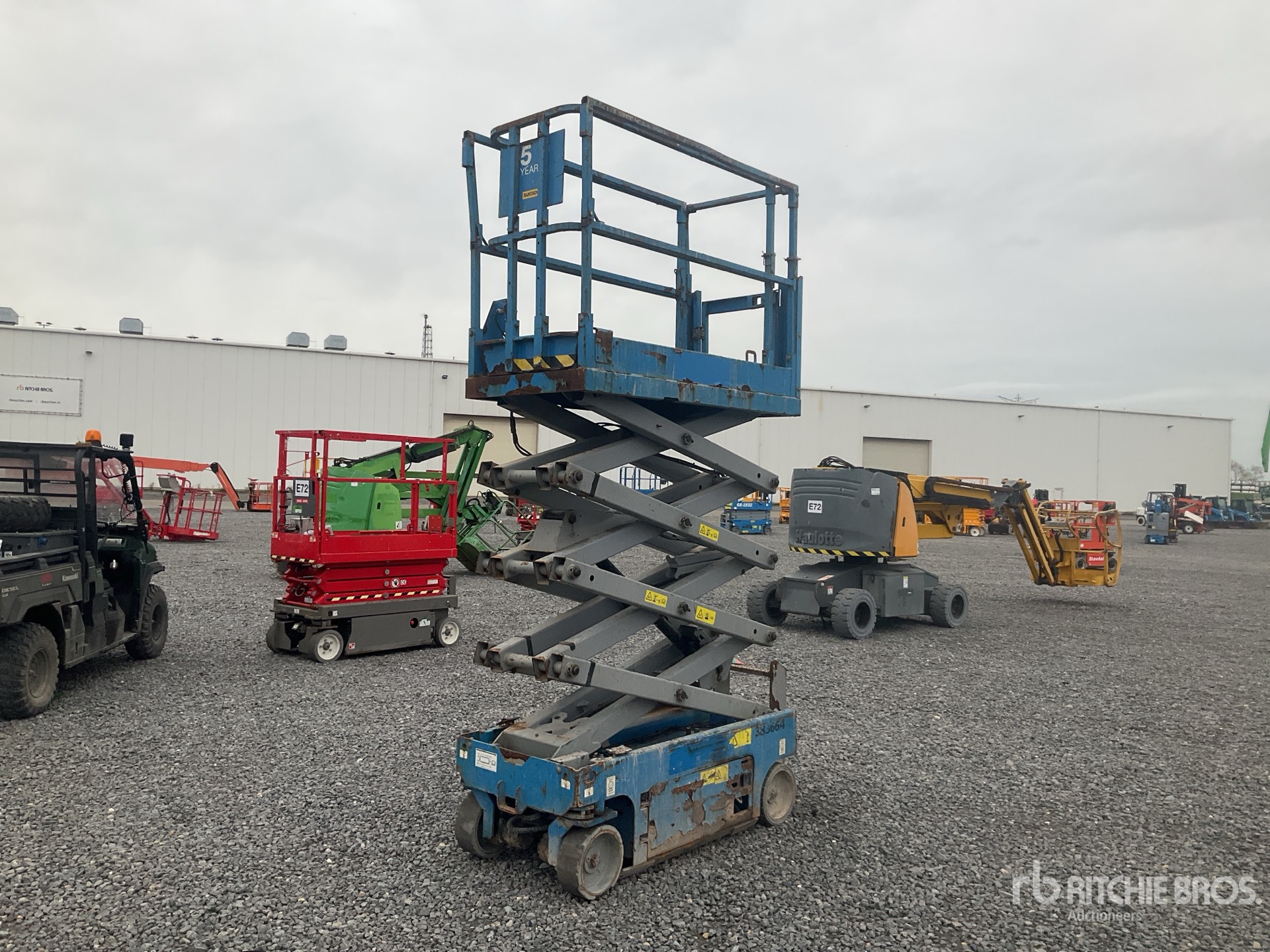 General Appearance with Picture, Left Front Corner