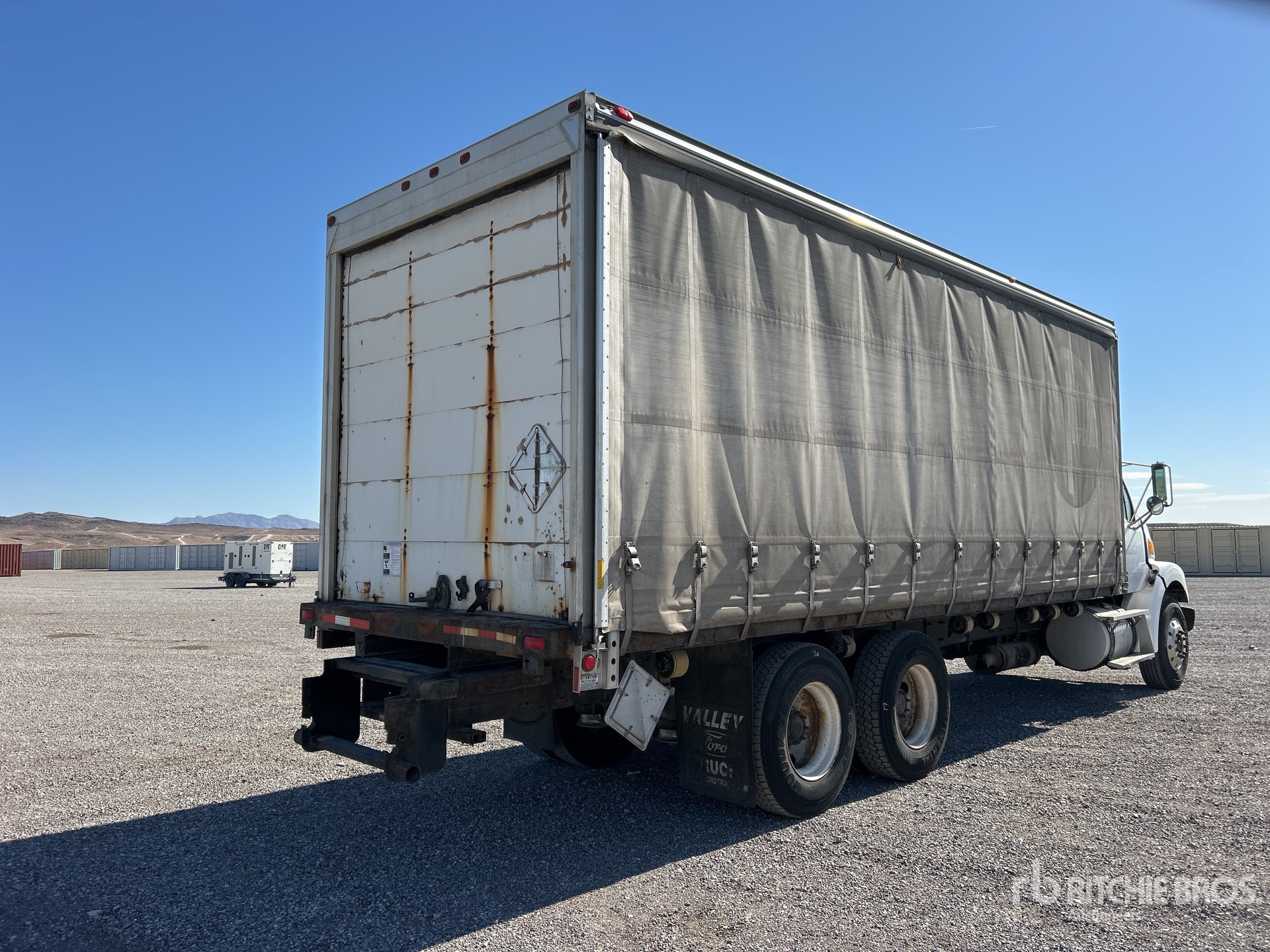 General Appearance with Bild, Ecke hinten rechts