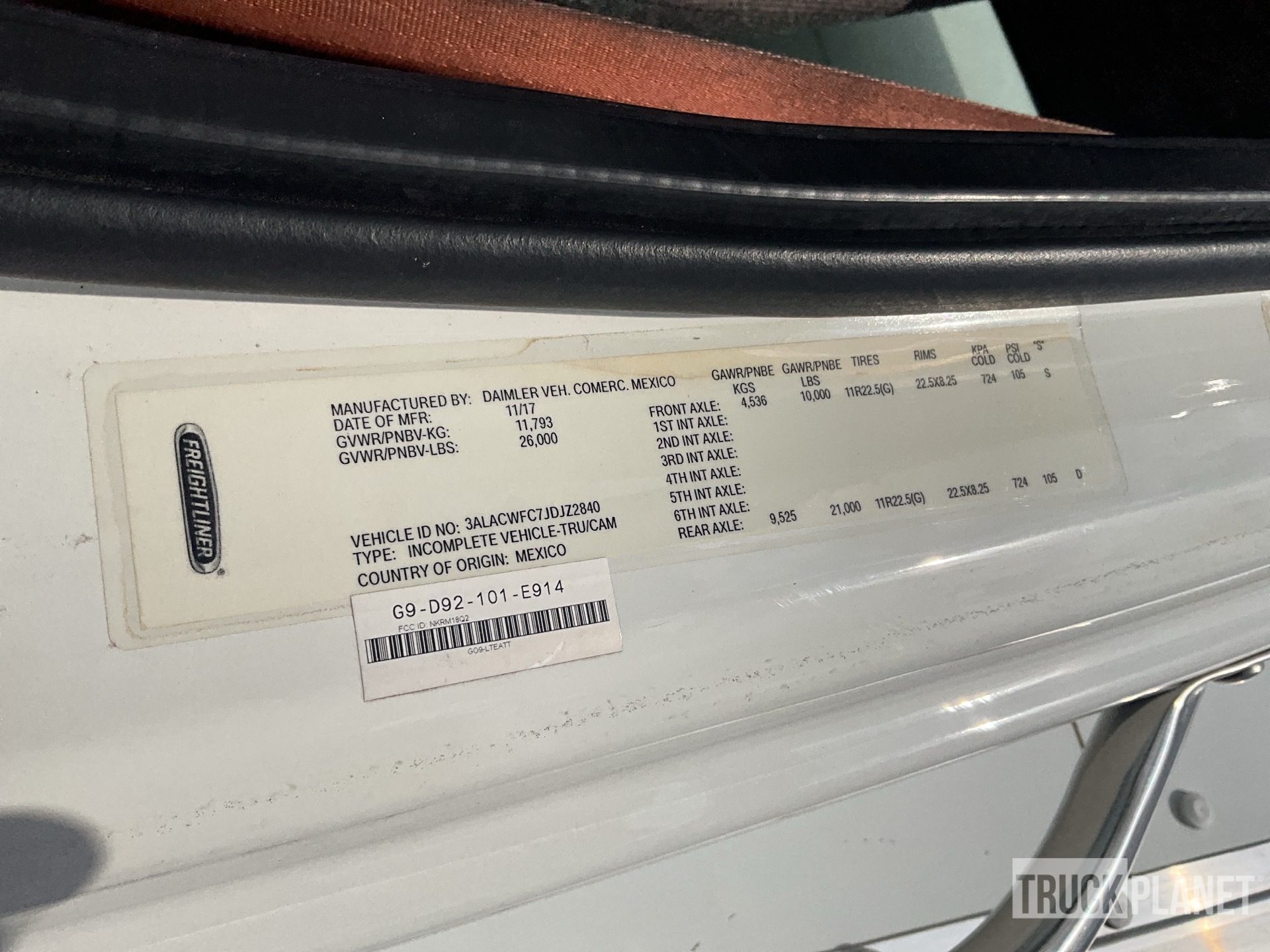 General Appearance with Numero seriale/numero d’identificazione del veicolo (VIN)