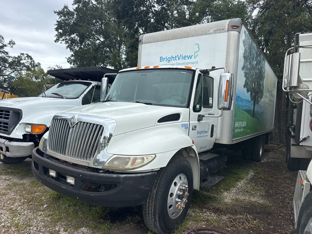 2006 International 4300 4x2 Van Truck