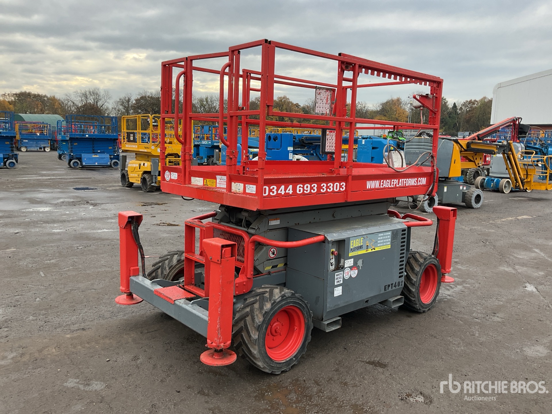 General Appearance with Foto, angolo anteriore sinistro