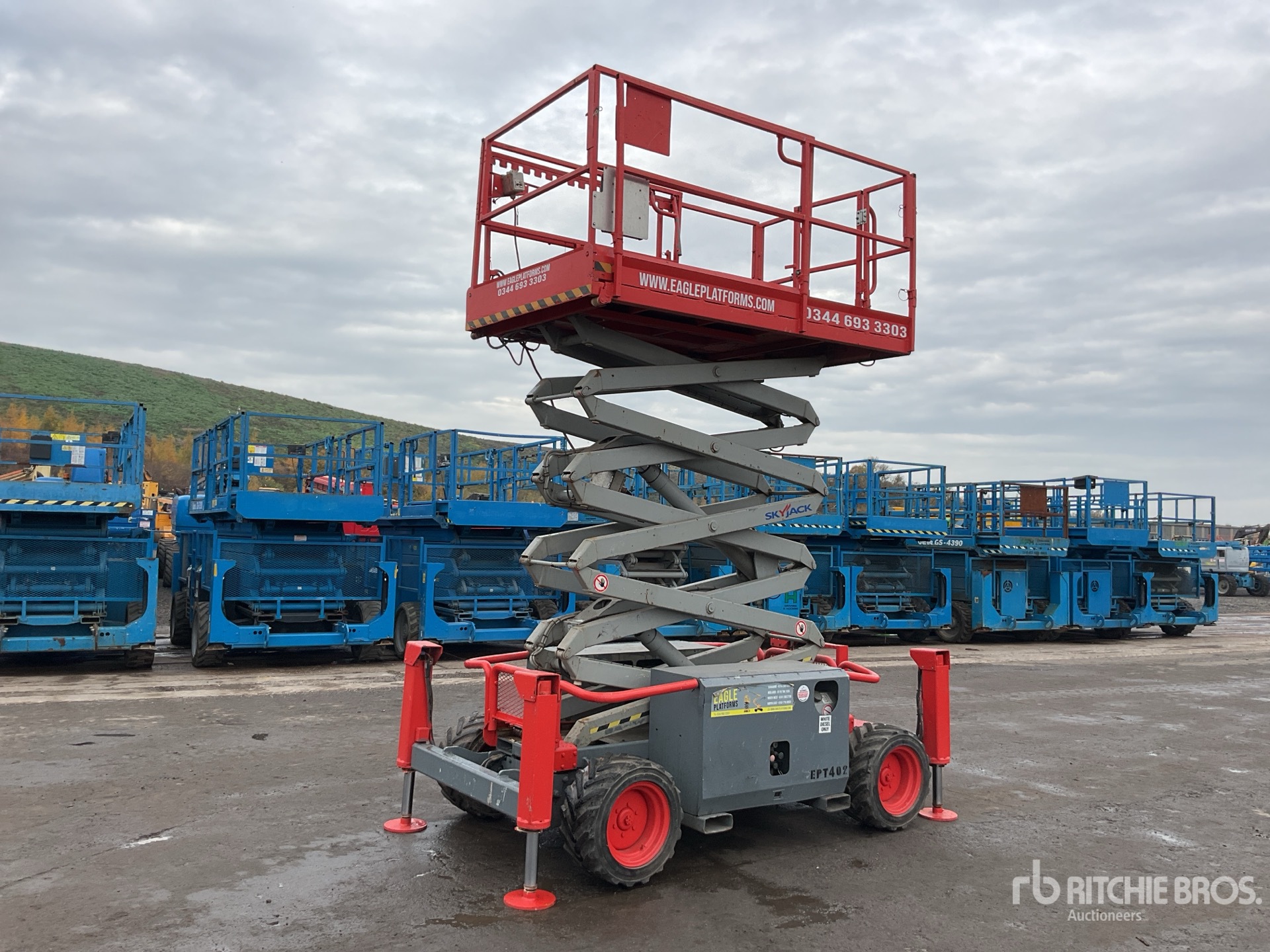 General Appearance with Featured Photo