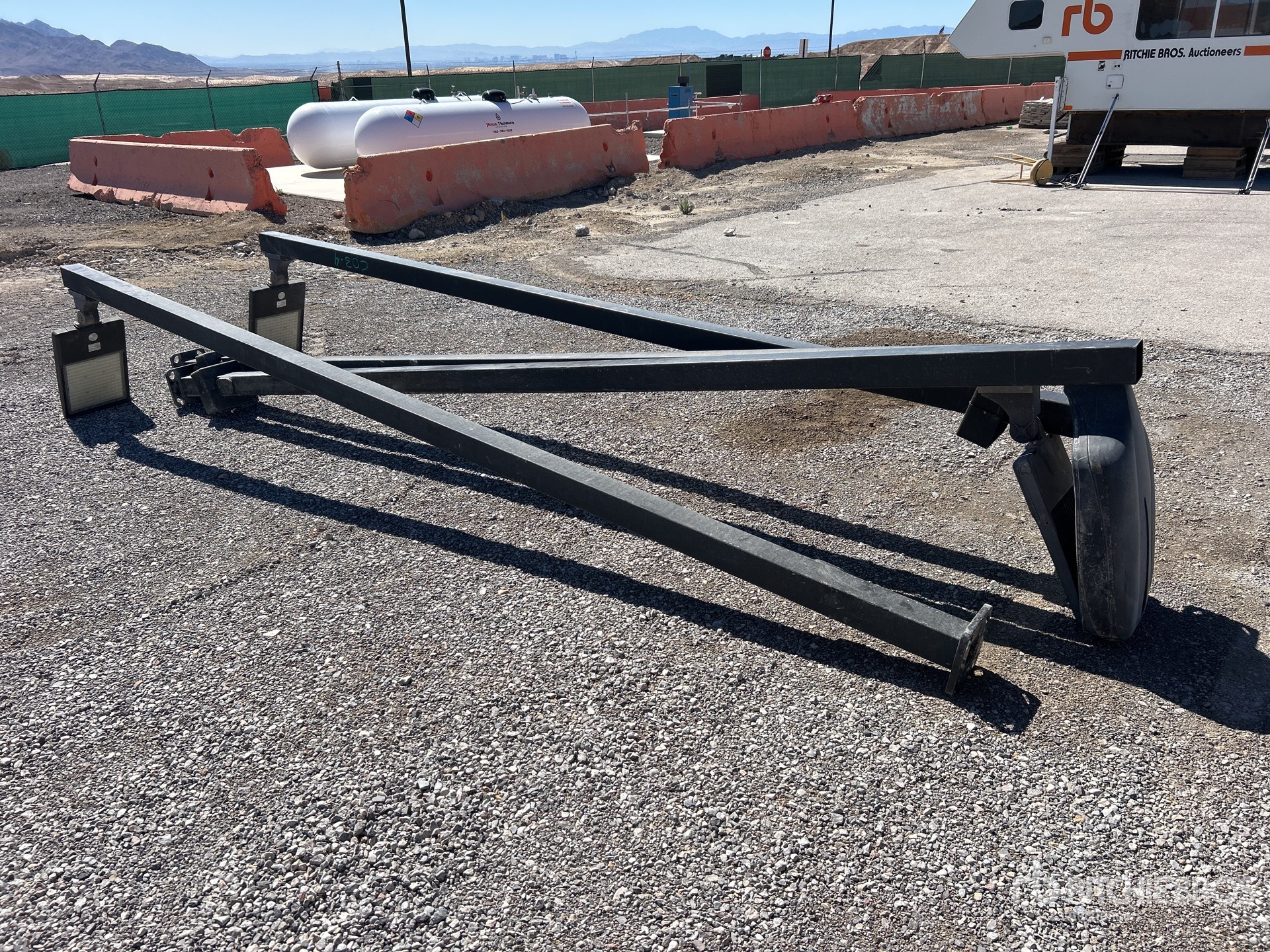 General Appearance with Picture, Left Front Corner