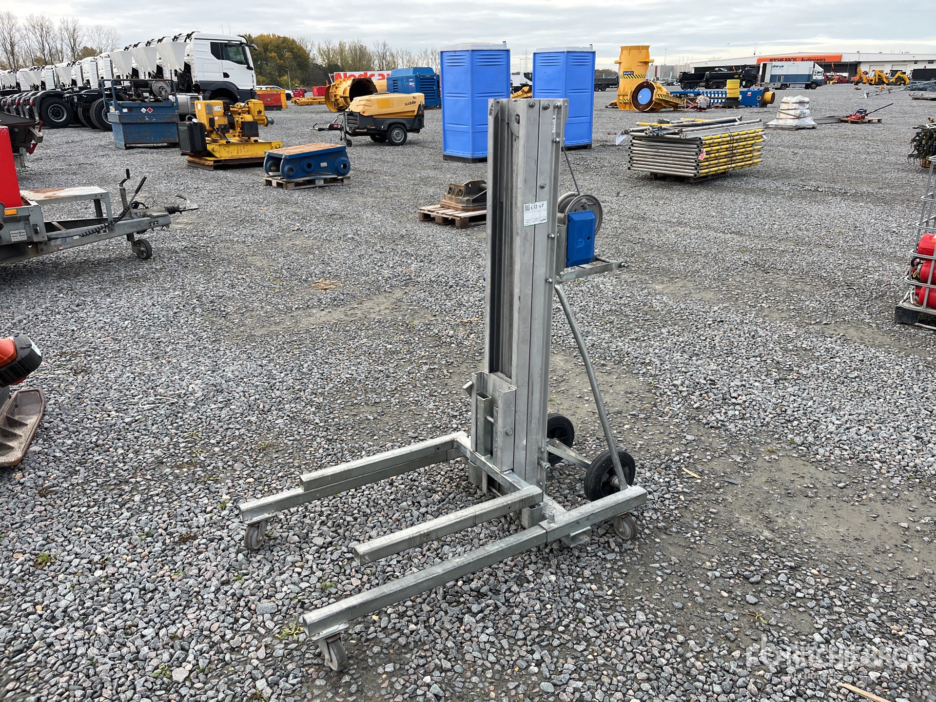 General Appearance with Picture, Left Front Corner