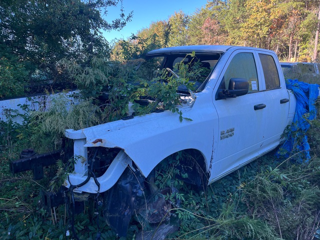2017 Dodge Ram 1500 4x2 Extended Cab Pickup (Inoperable)