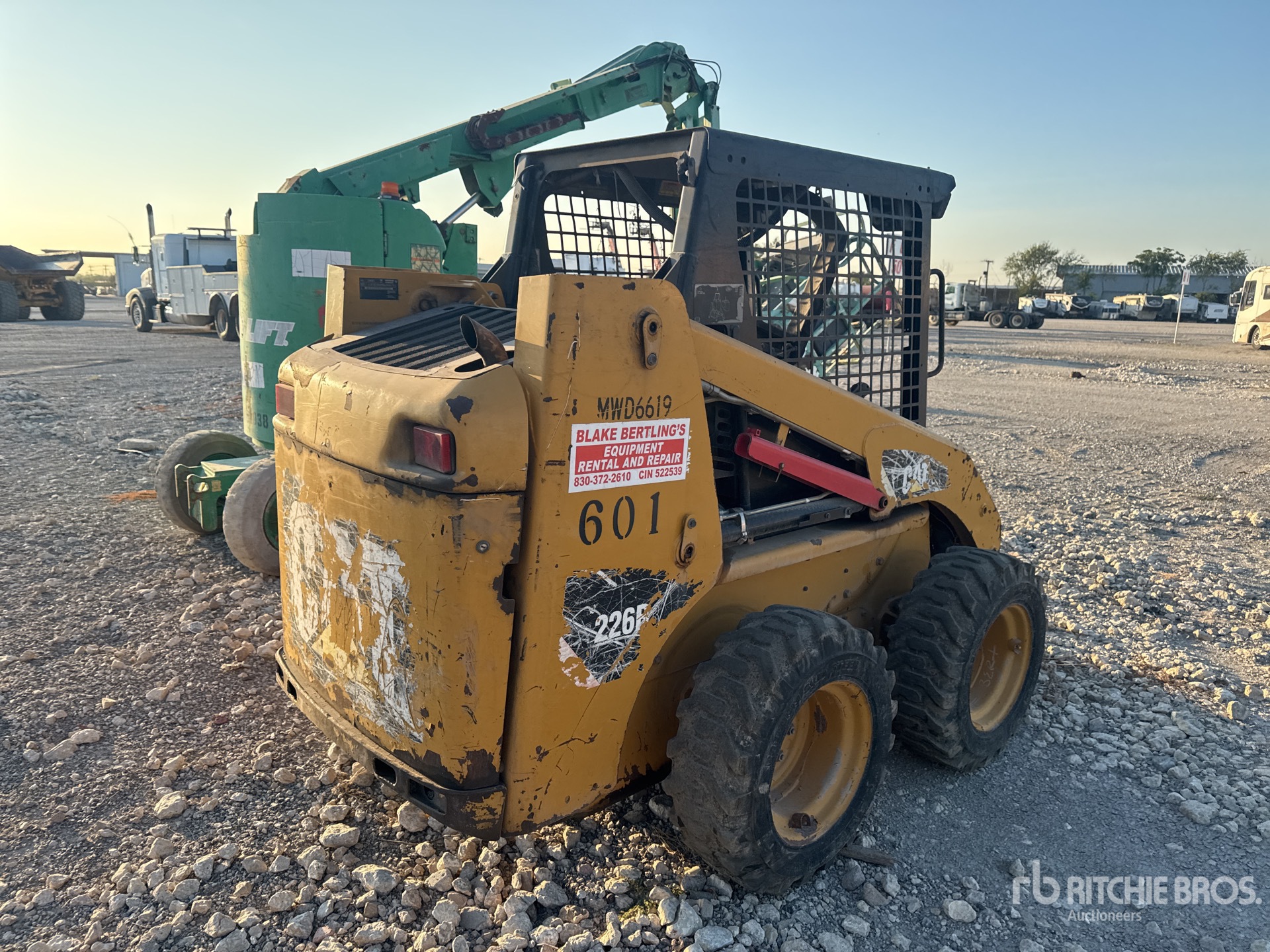 General Appearance with Picture, Right Rear Corner