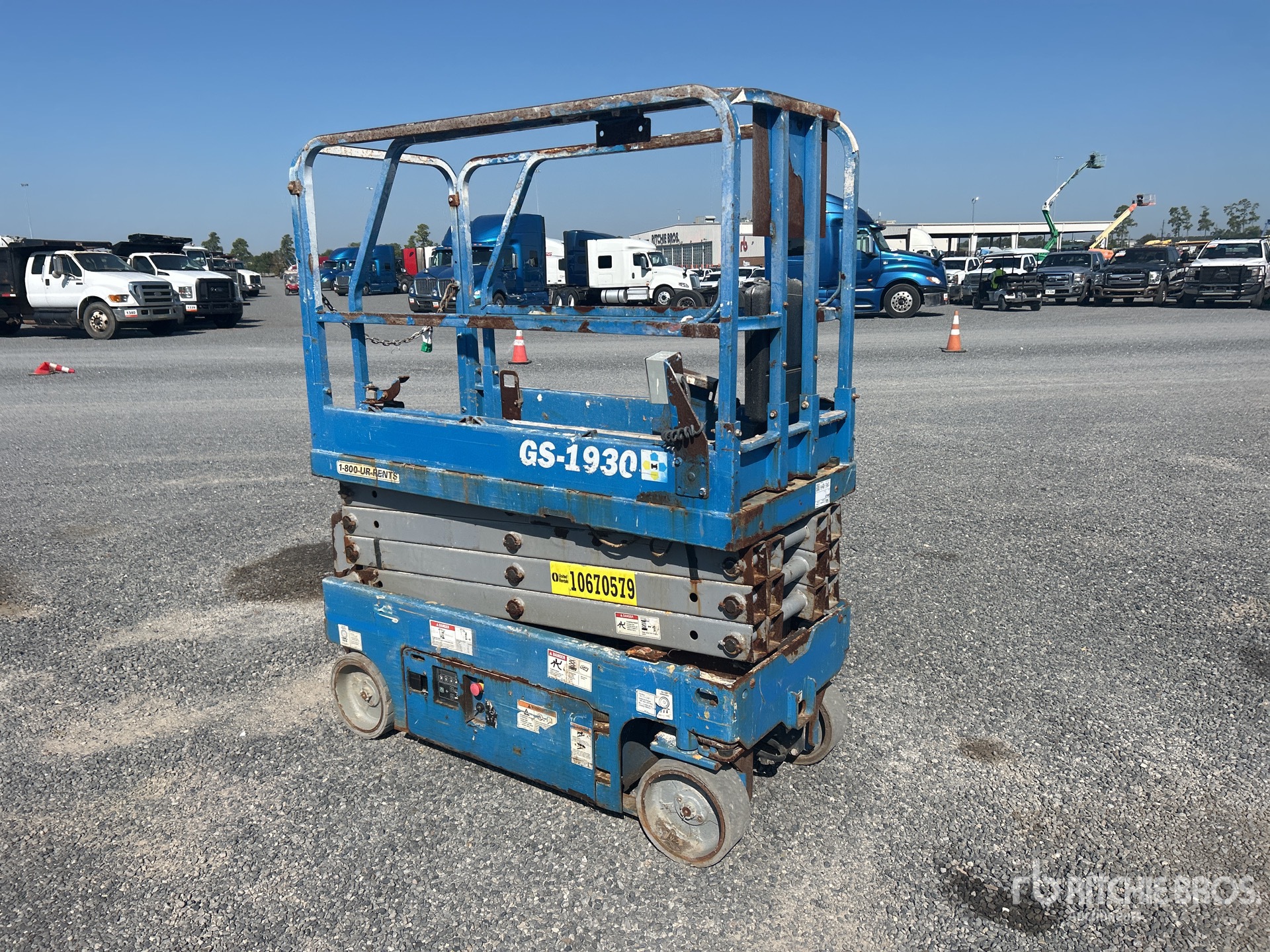 General Appearance with Picture, Right Front Corner
