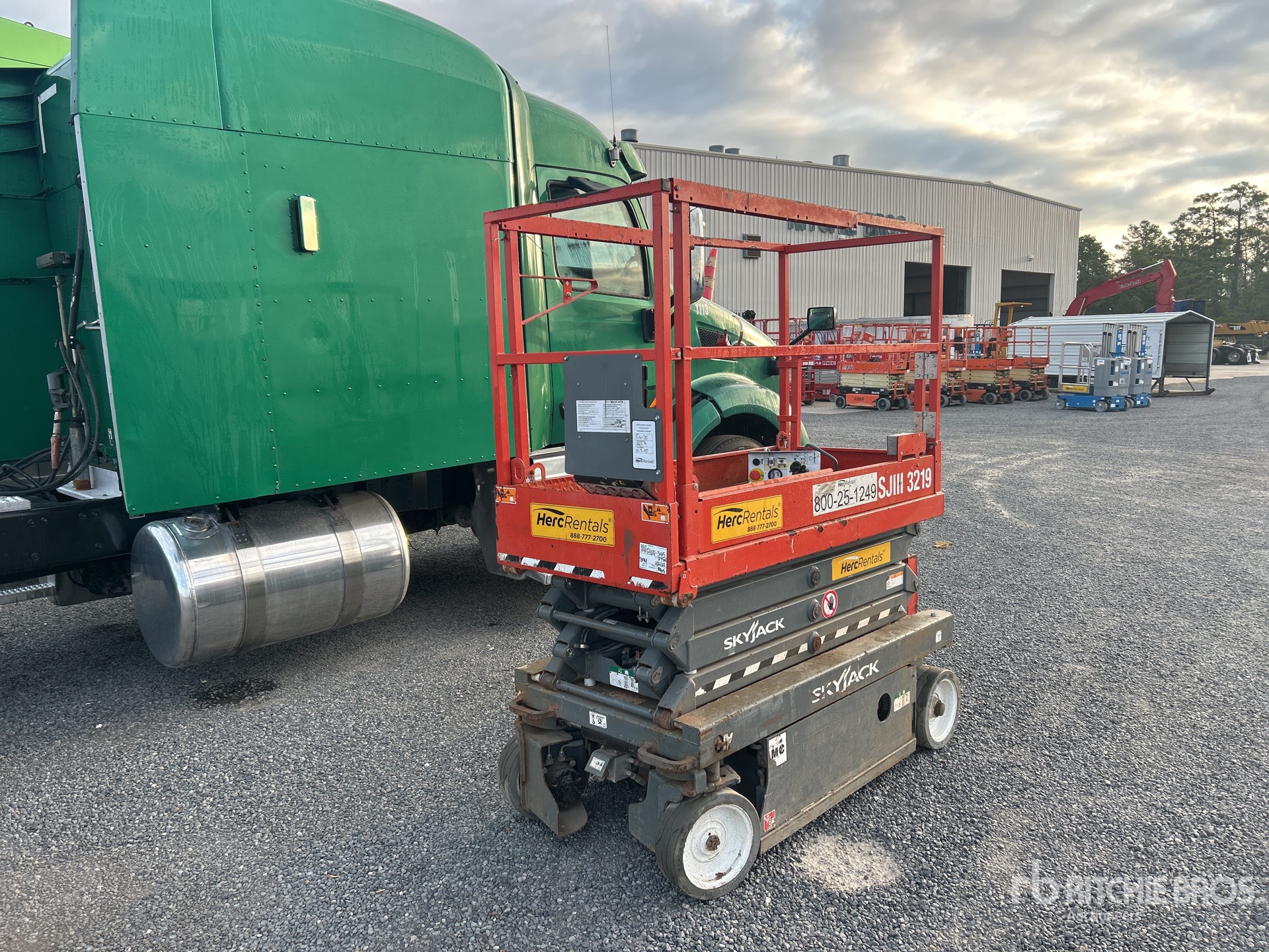 General Appearance with Image, coin avant gauche