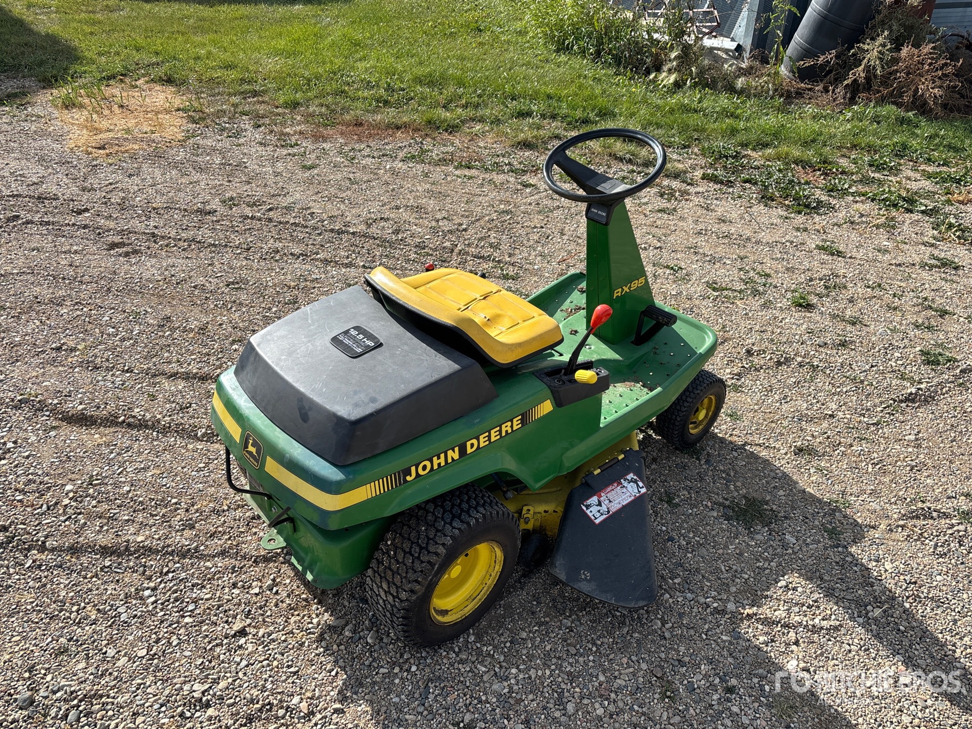 General Appearance with Picture, Right Rear Corner
